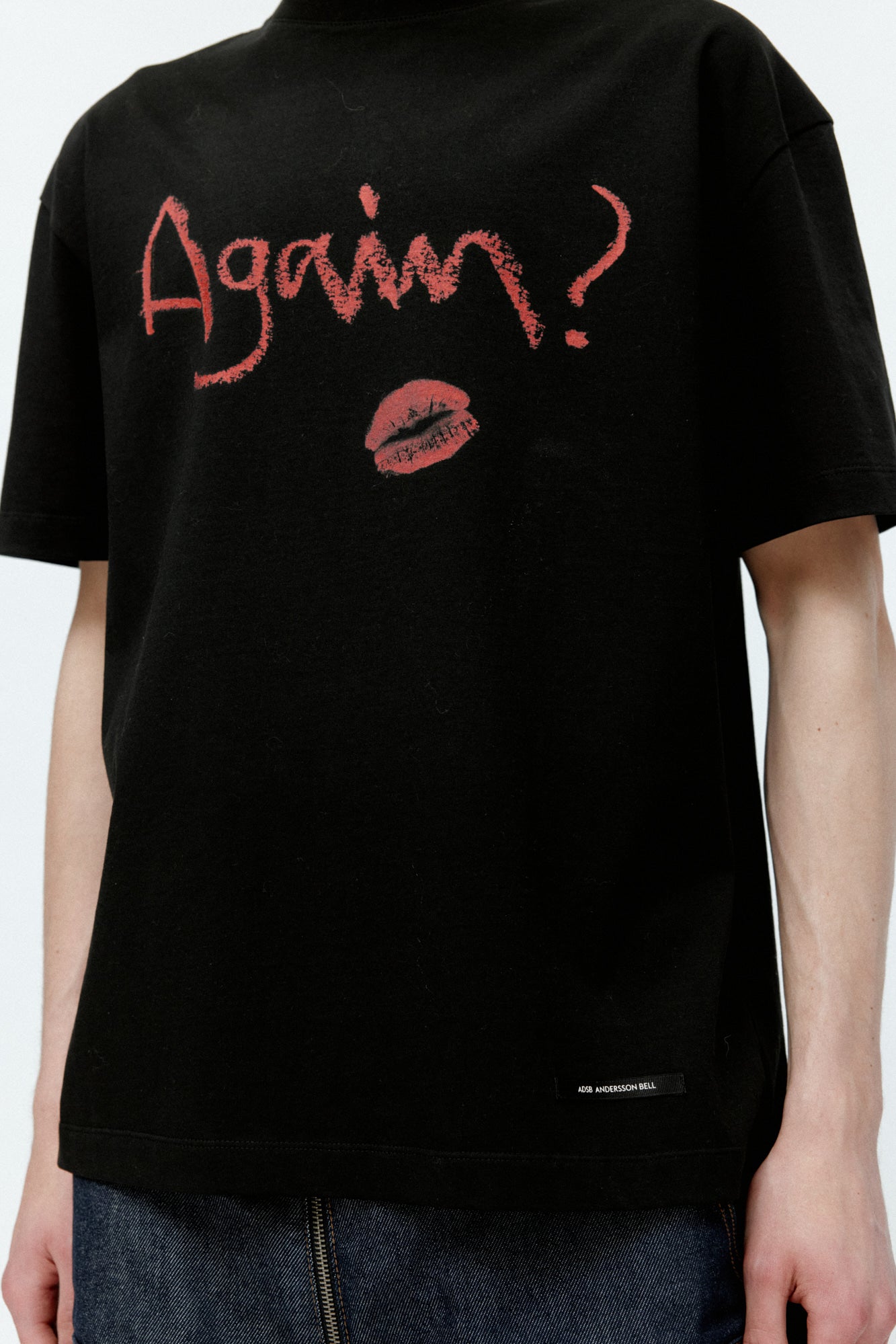 (ESSENTIAL) UNISEX AGAIN LIP T-SHIRT atb1406u (BLACK)