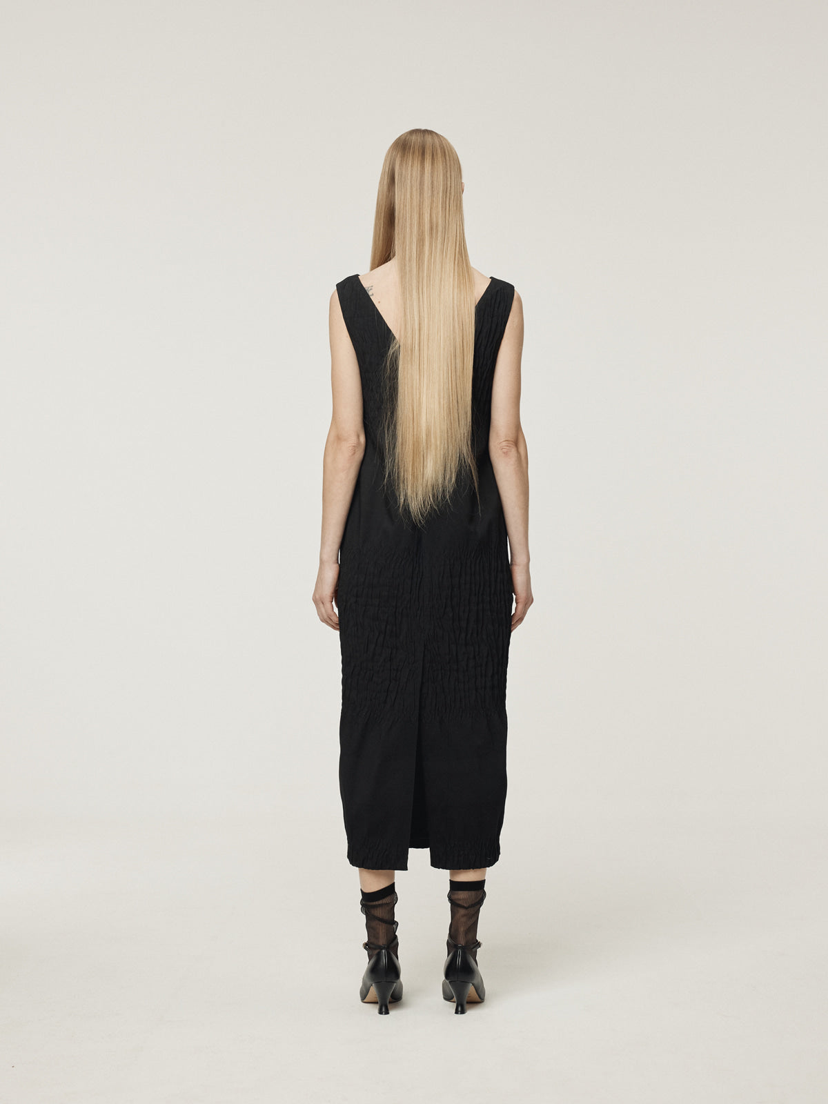 WAVE JACQUARD DRESS (BLACK)