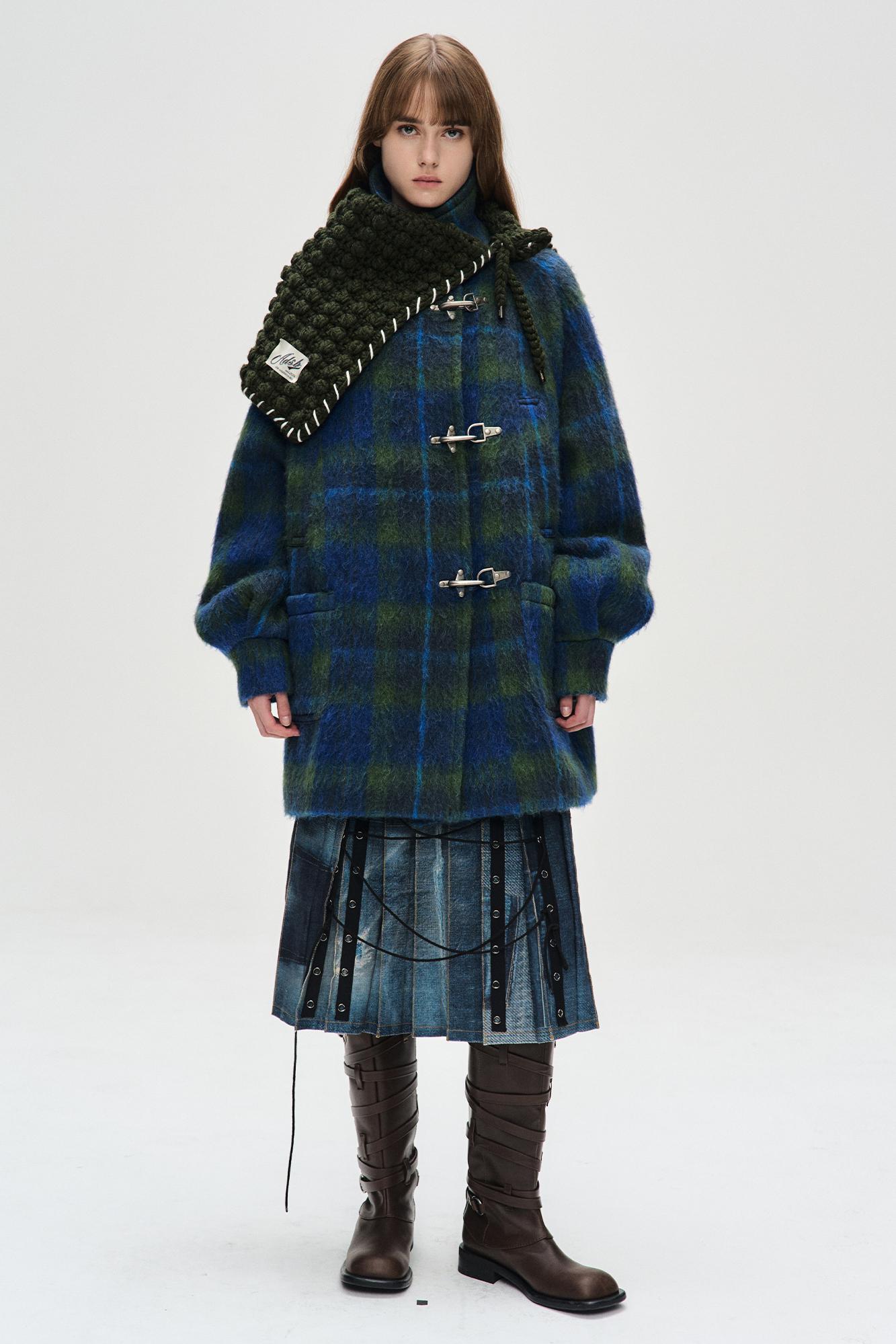 CHUNKY WOOL-BLEND HAND KNITTED SCARF aaa428u(GREEN)