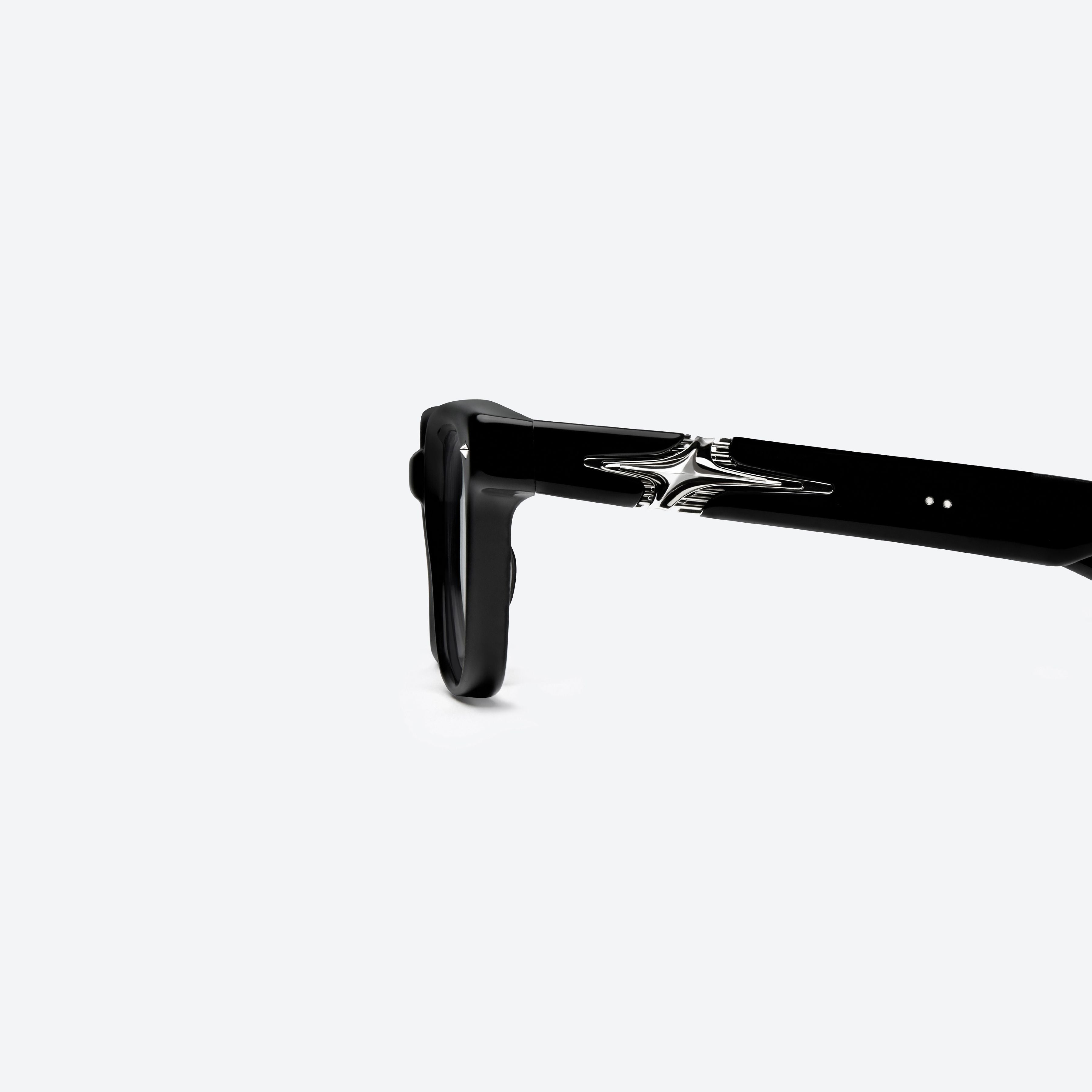 Gentle Monster Fata 01