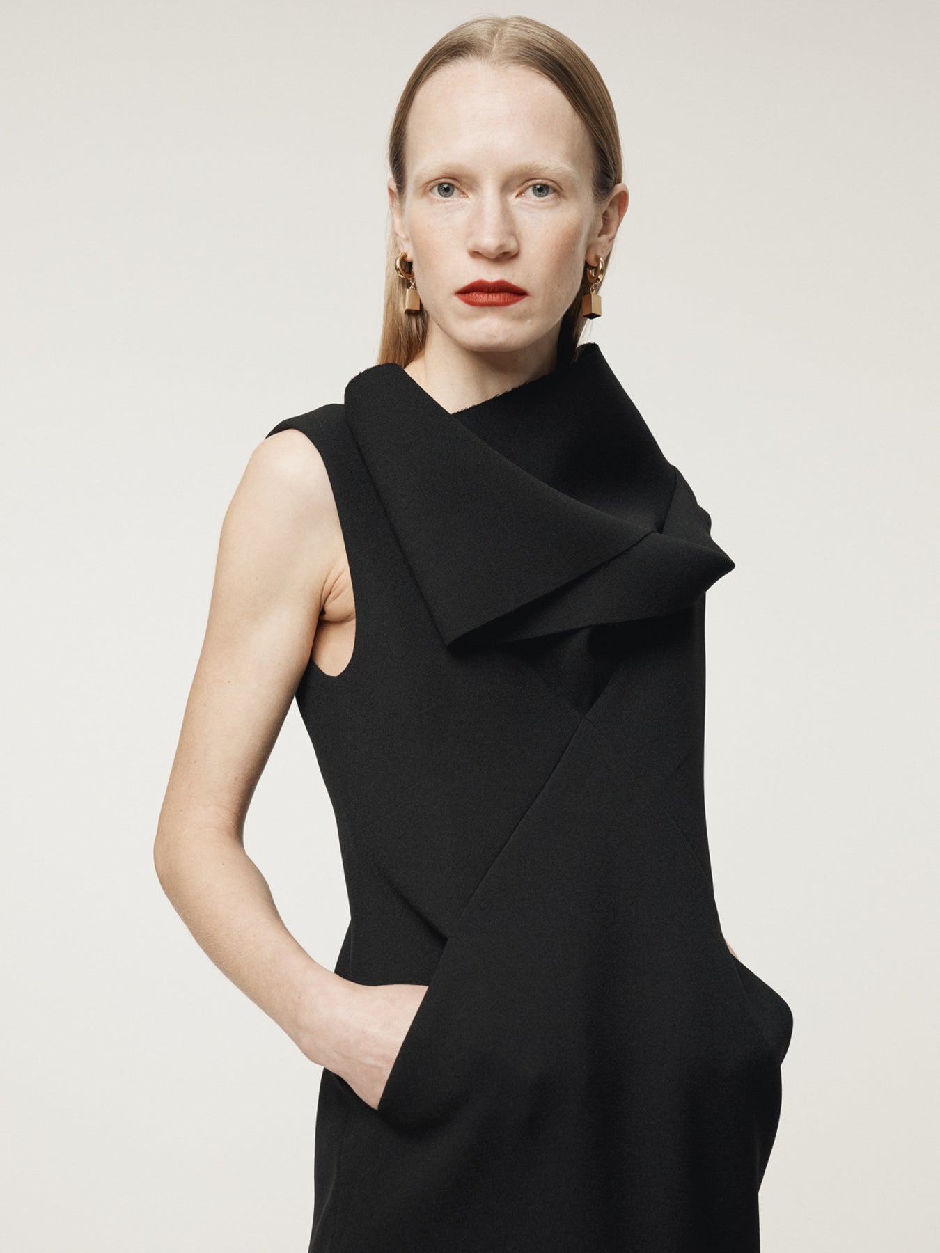 MILLE-FEUILLE DRESS (BLACK)