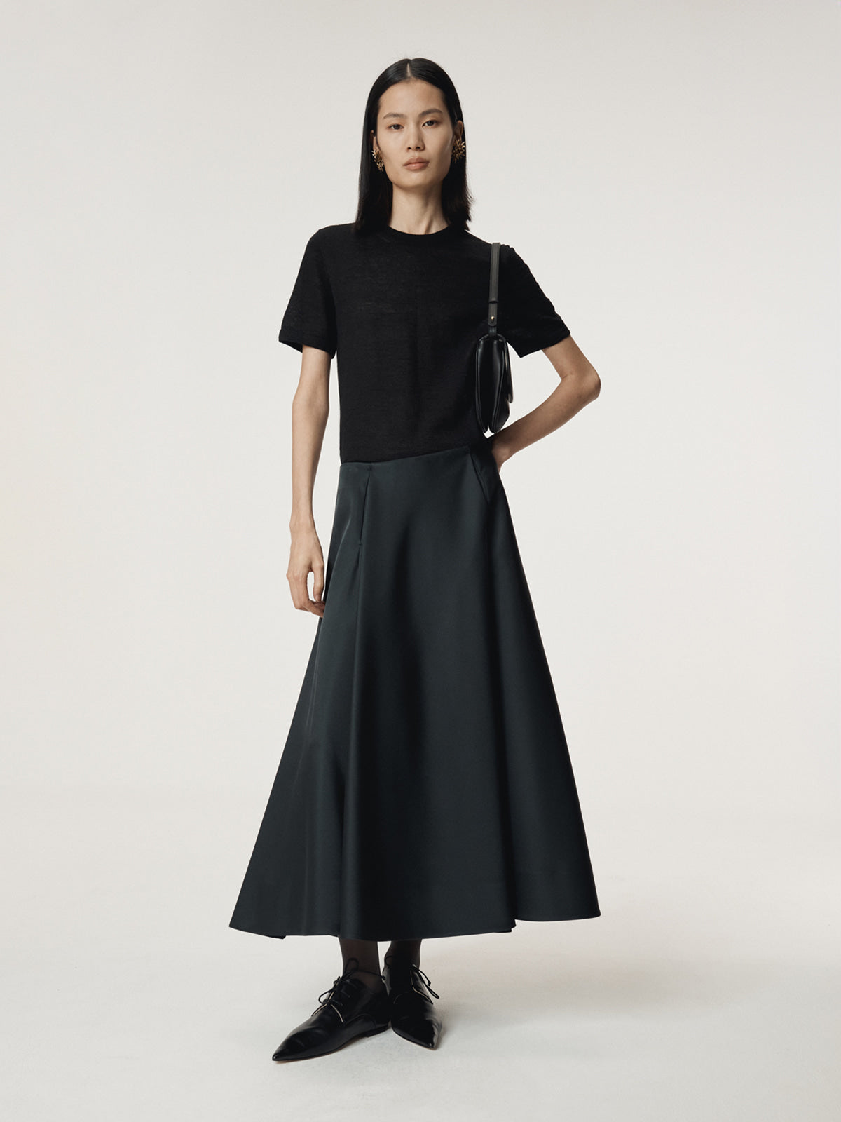 CIRCLE FLARE SKIRT (BLACK)