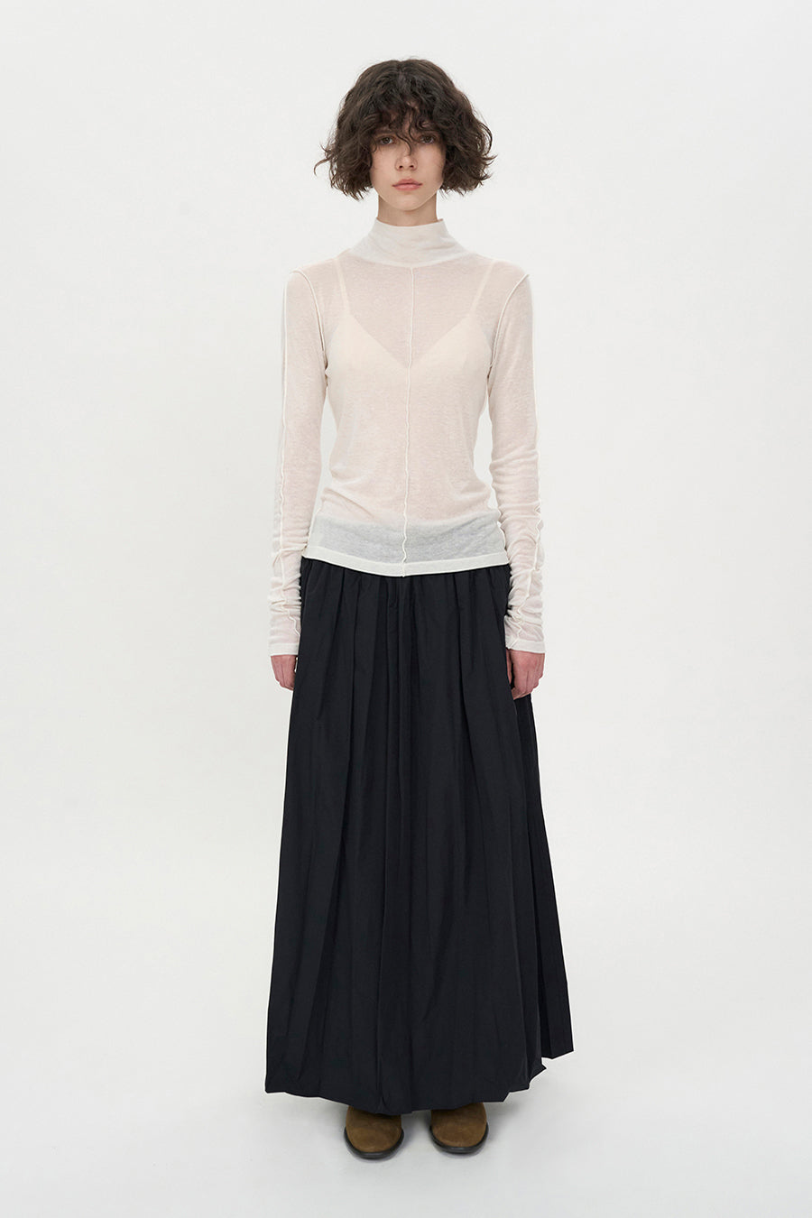 Line Point Turtleneck IVORY