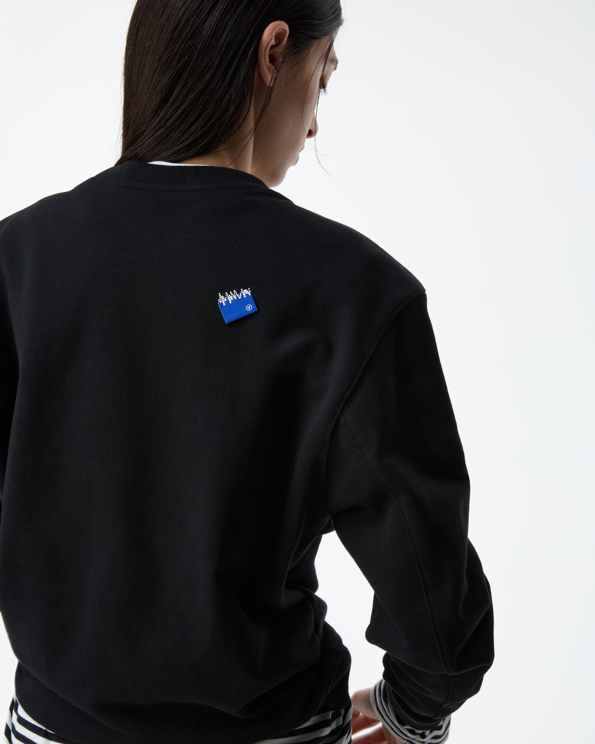 Sig; BL Tag sweatshirt 01