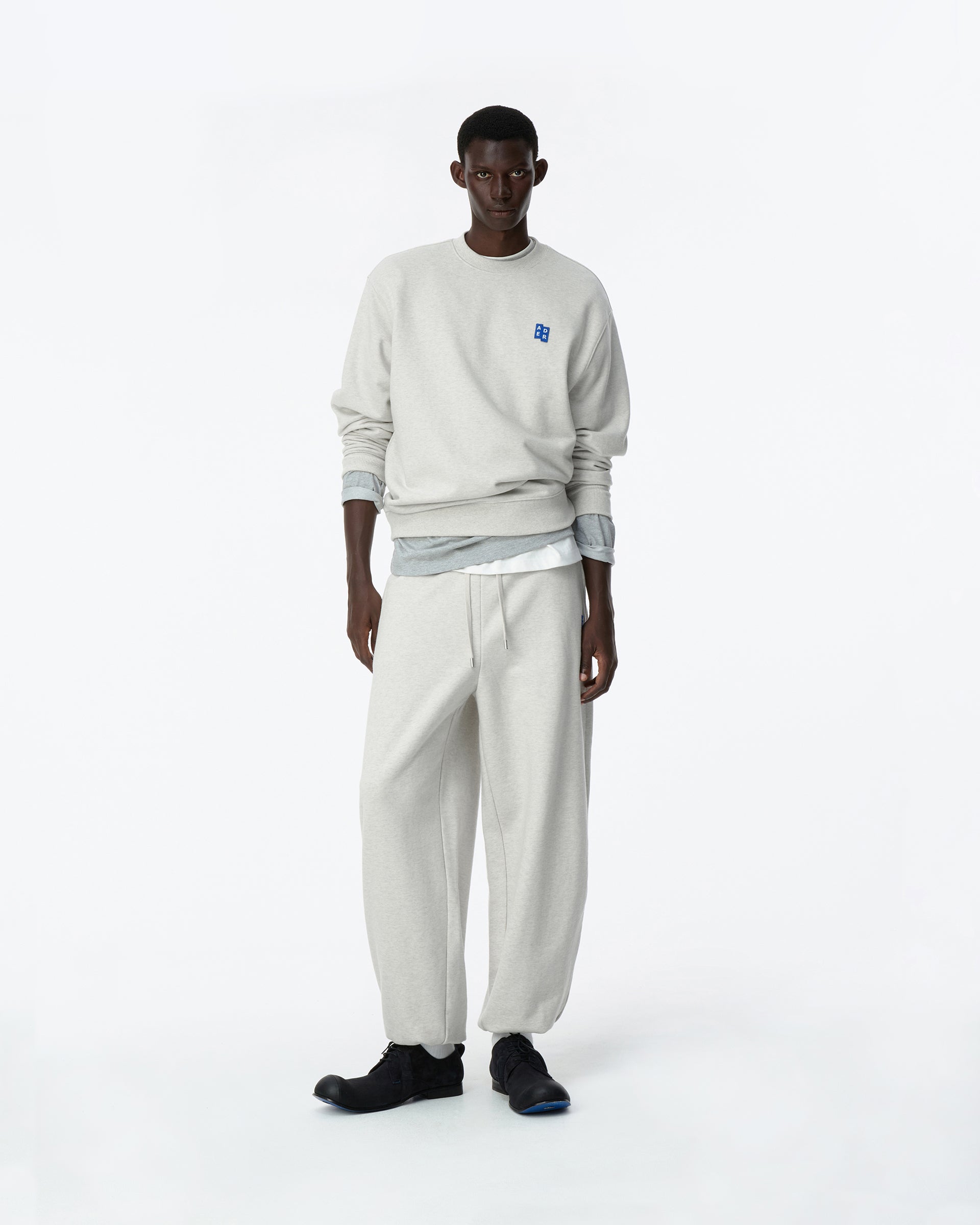 Sig; BL Tag sweatshirt 01