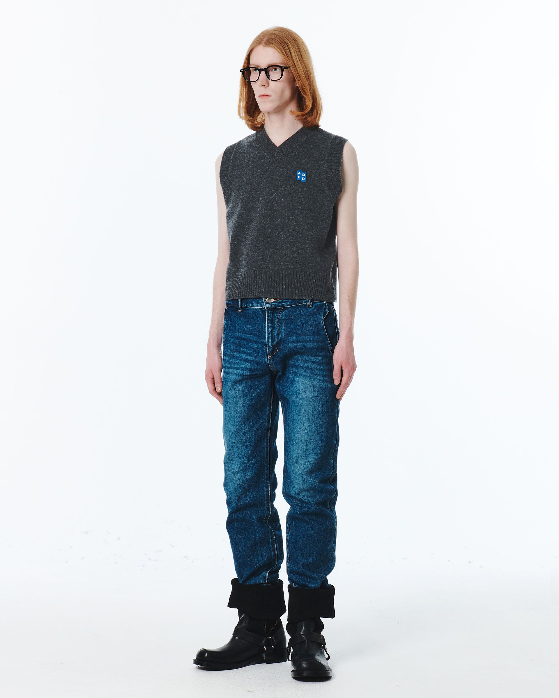 Sig; BL Tag knit vest 01