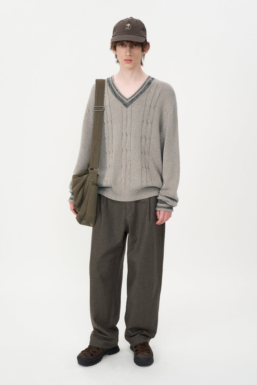 Wool Tapered Pants BROWN