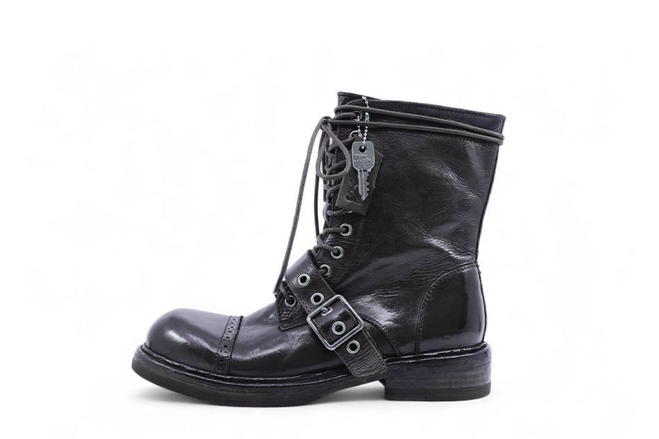 Gellabie x Yase Washing Cow Cap Toe Mid Boots Black