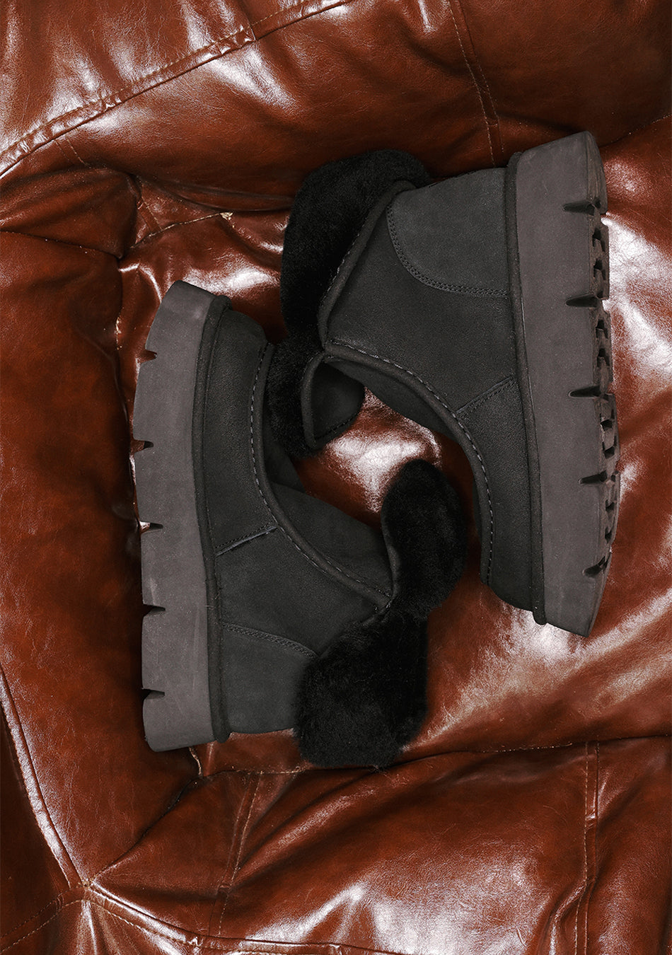 6cm Piping Natural Wool Boots Black