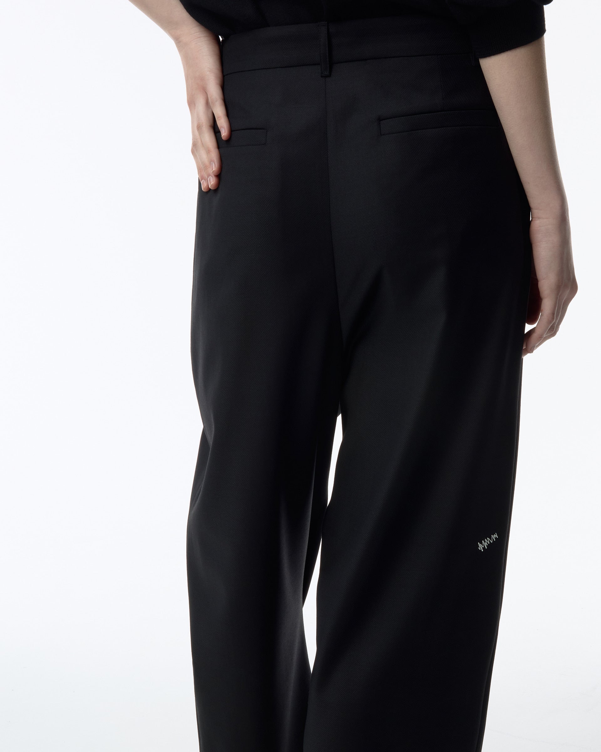 Sig; BK Tag slacks 01