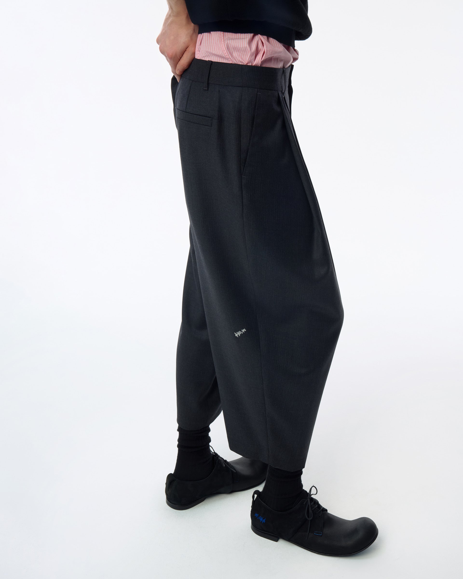 Sig; BK Tag slacks 01