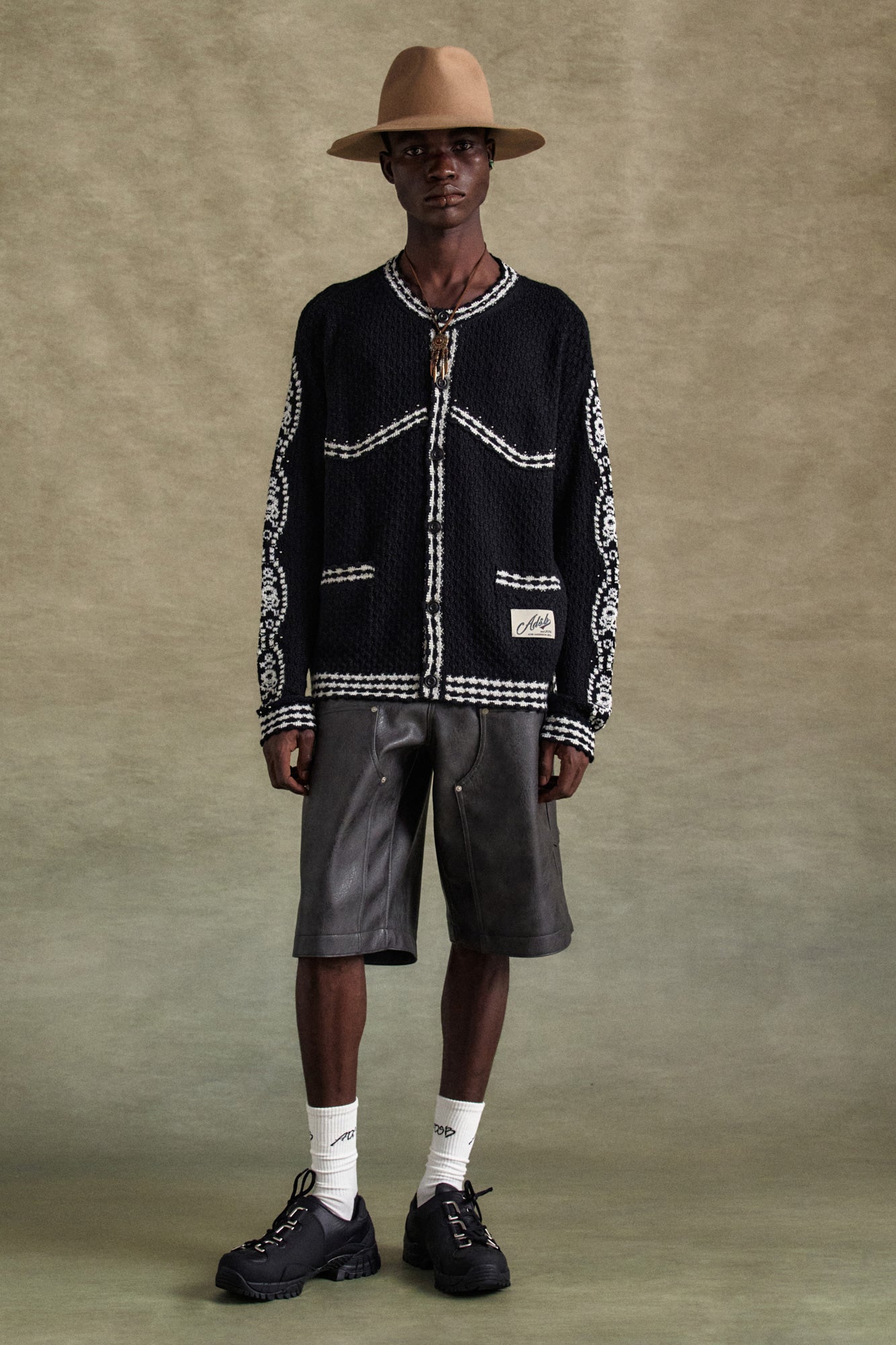 UNISEX TRAINER DIAGONALE aaa429u (BLACK)