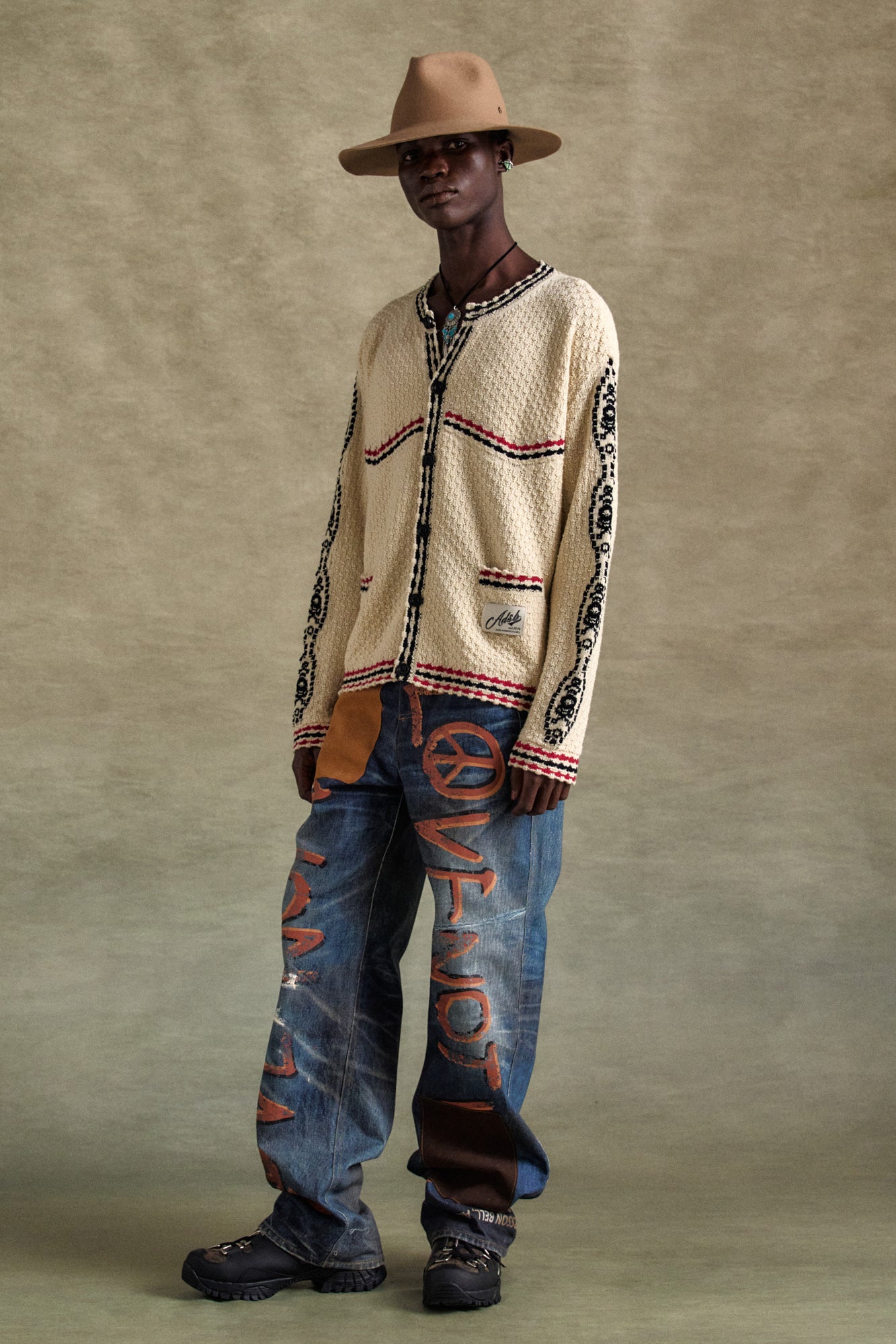 [Few Restocked] FANTASIA ROUND-NECK CARDIGAN atb1244m(ECRU)