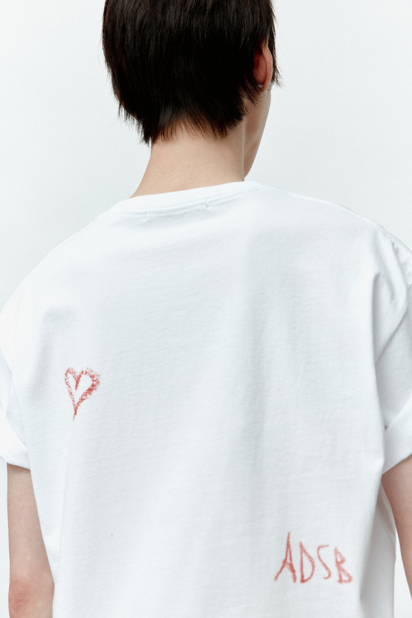 (ESSENTIAL) UNISEX AGAIN LIP T-SHIRT atb1406u(WHITE)