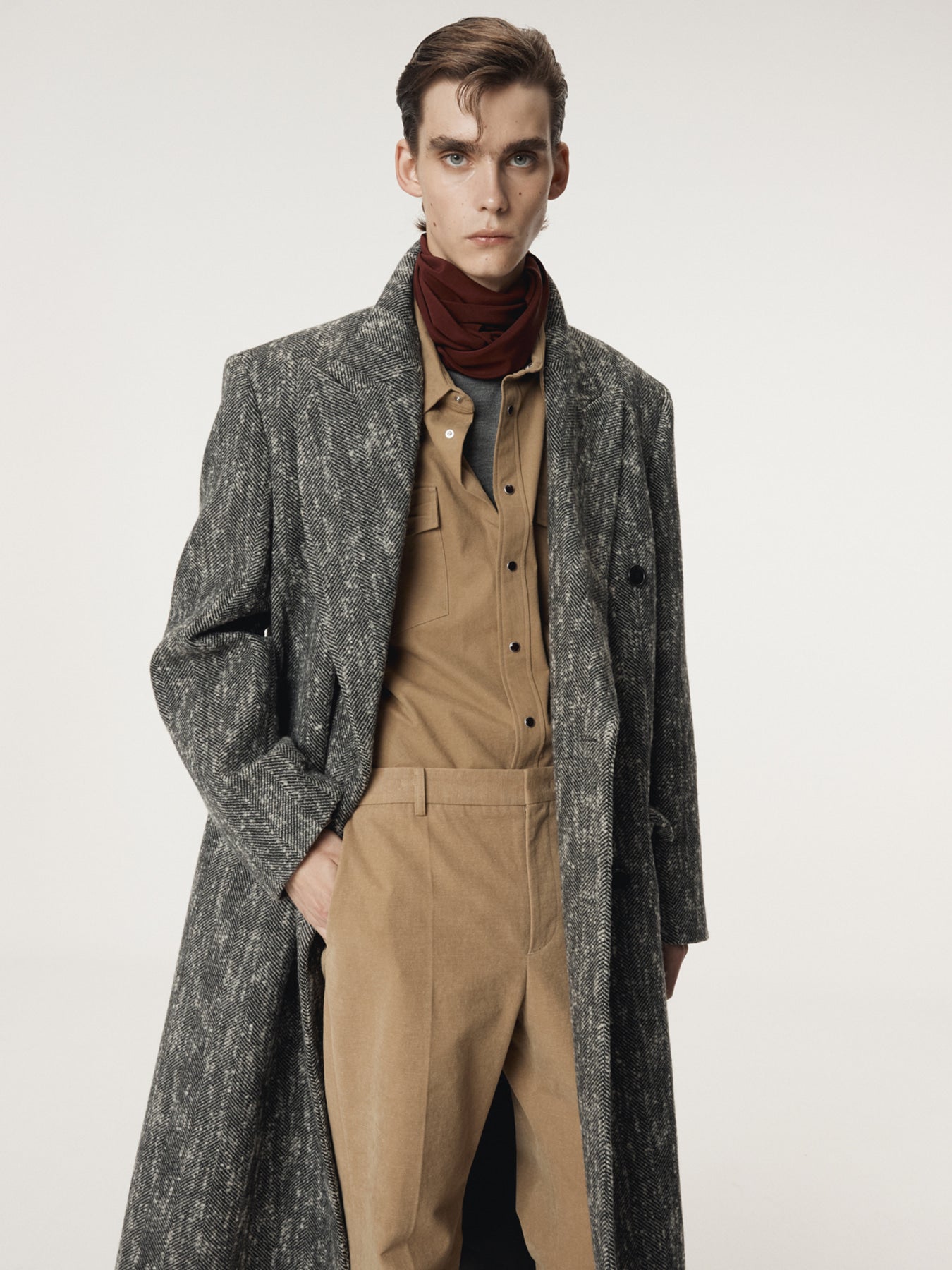 HERRINGBONE DOUBLE BREASTED COAT (BLACK)