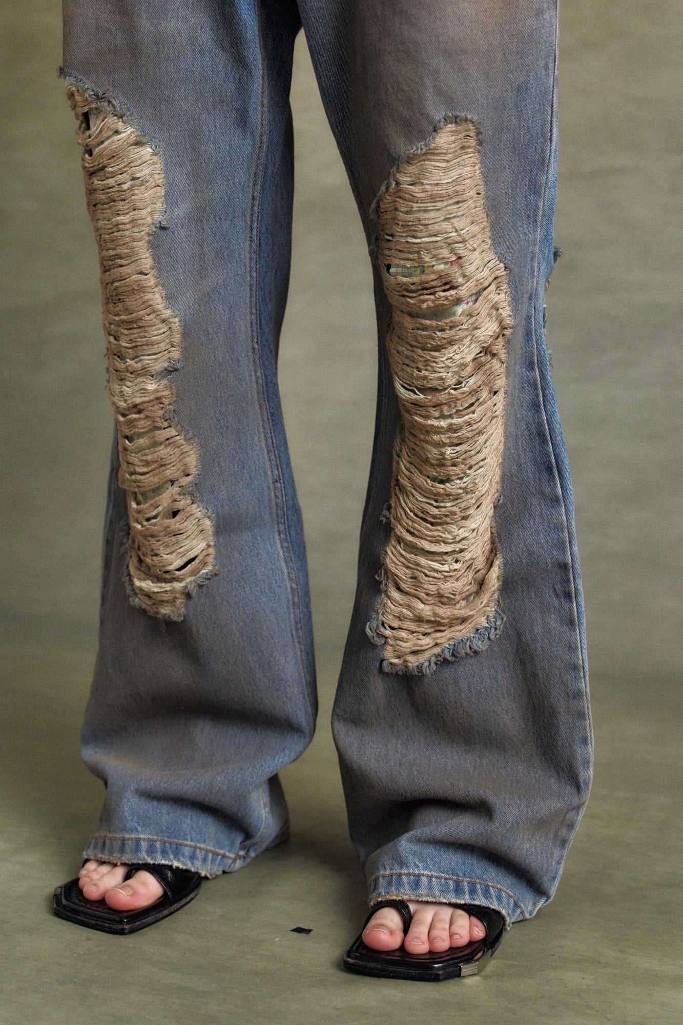 VINTAGE SPRAY DOUBLE WAIST JEANS apa832u (DUSTY BLUE)