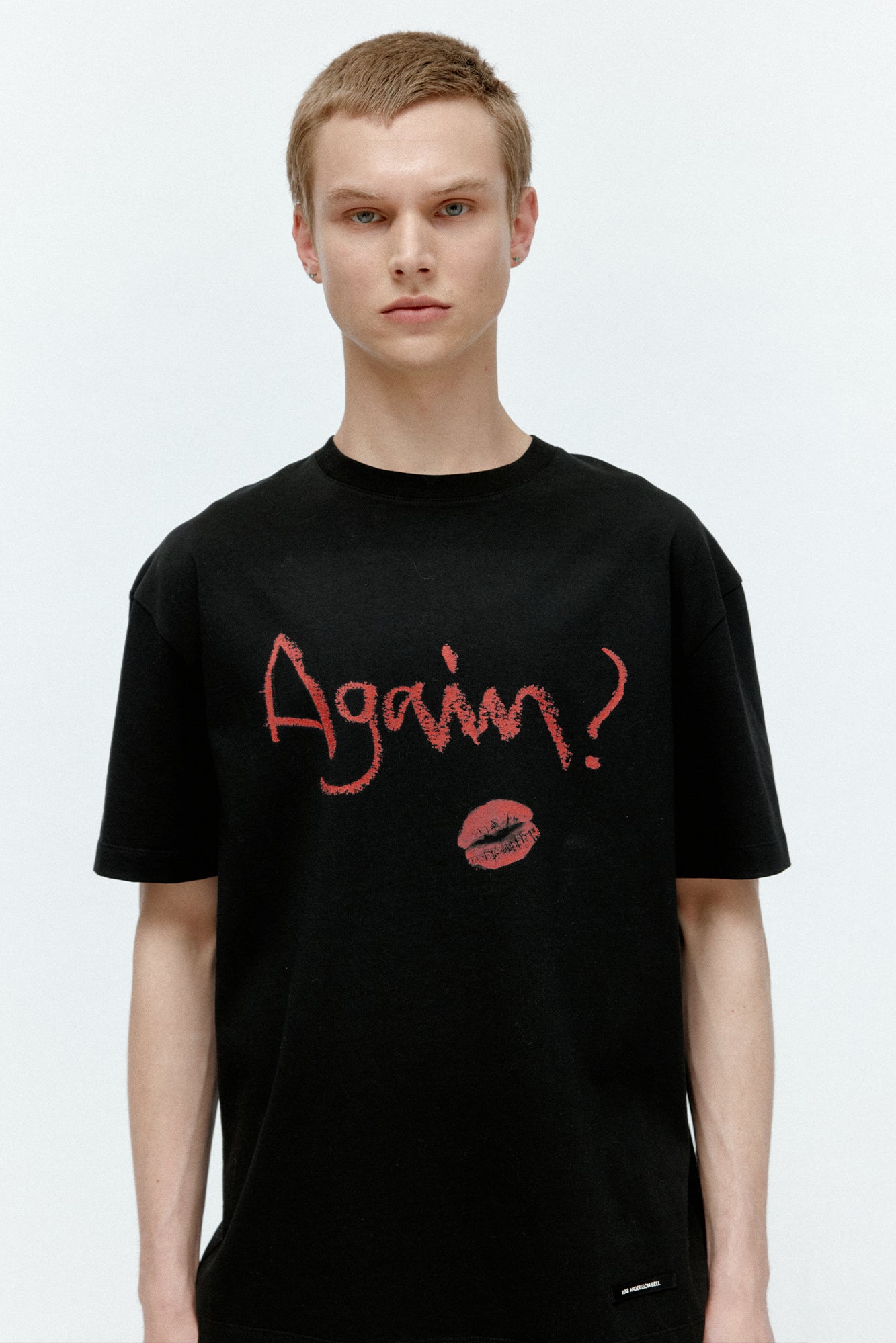 (ESSENTIAL) UNISEX AGAIN LIP T-SHIRT atb1406u (BLACK)