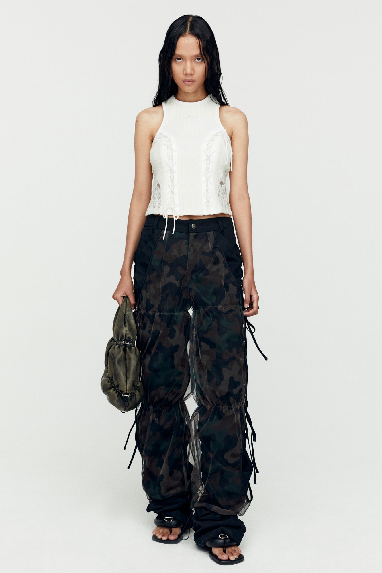 CAMOUFLAGE MESH LAYERED TYING PANTS apa767w (BLACK)