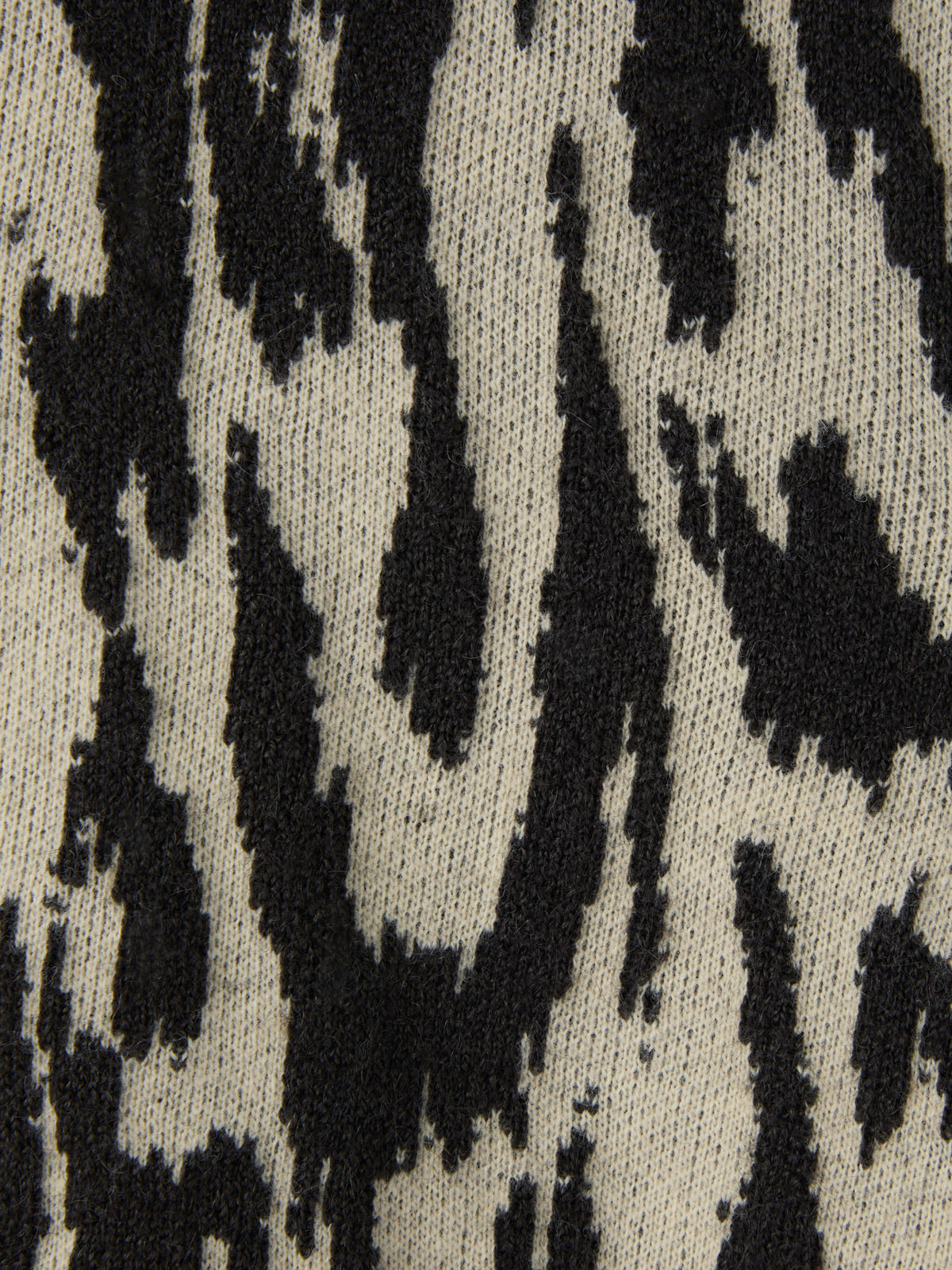 LEOPARD JACQUARD POLO KNIT TOP (DARK BROWN)