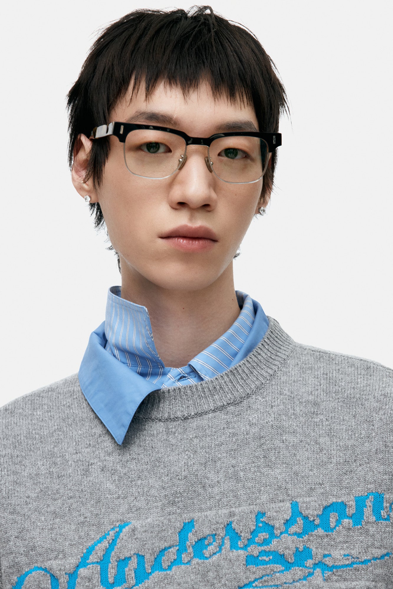 UNISEX CASHMERE ROSE CREW-NECK SWEATER atb1372u (GREY)