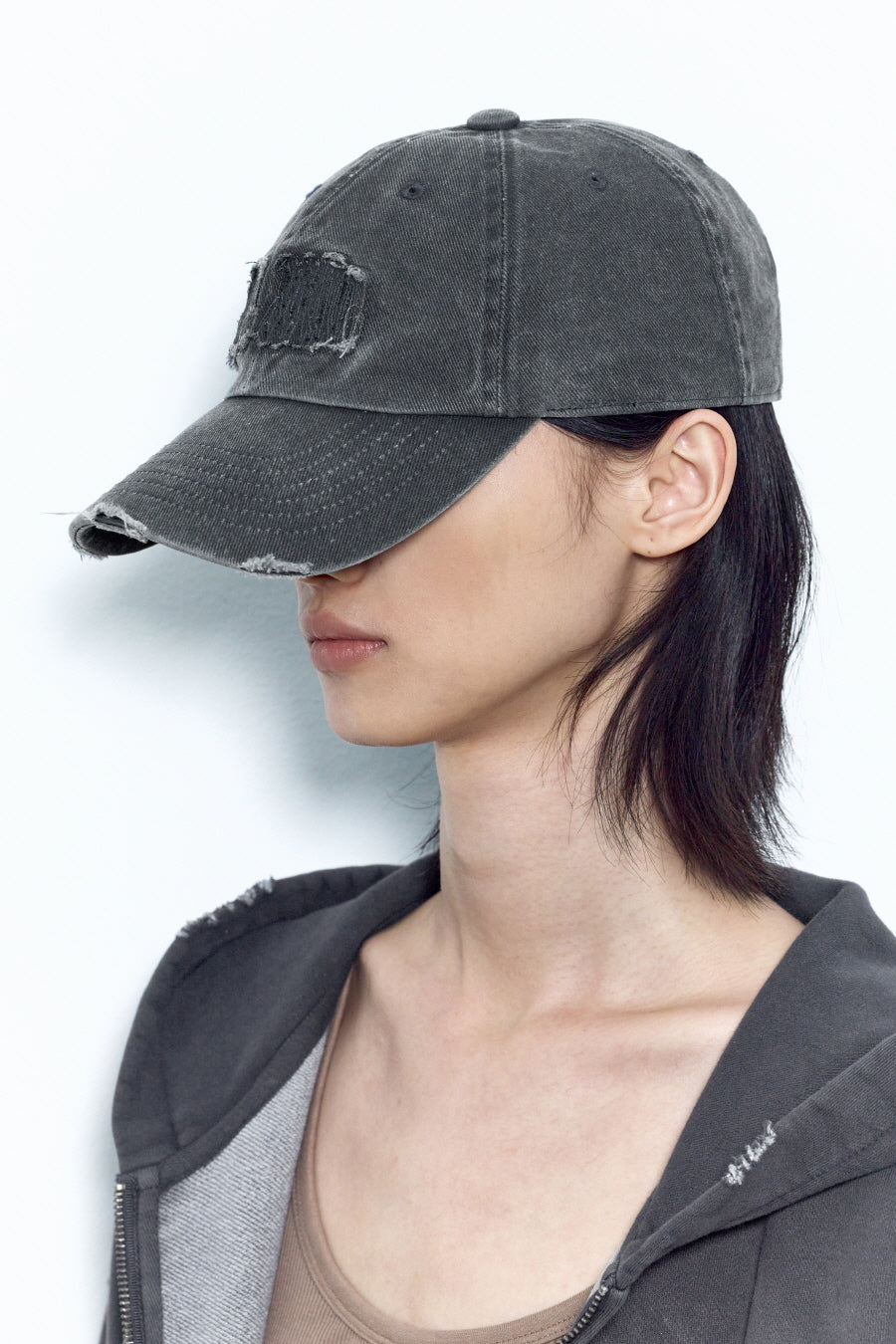 Washed Needlework Cap CHARCOAL