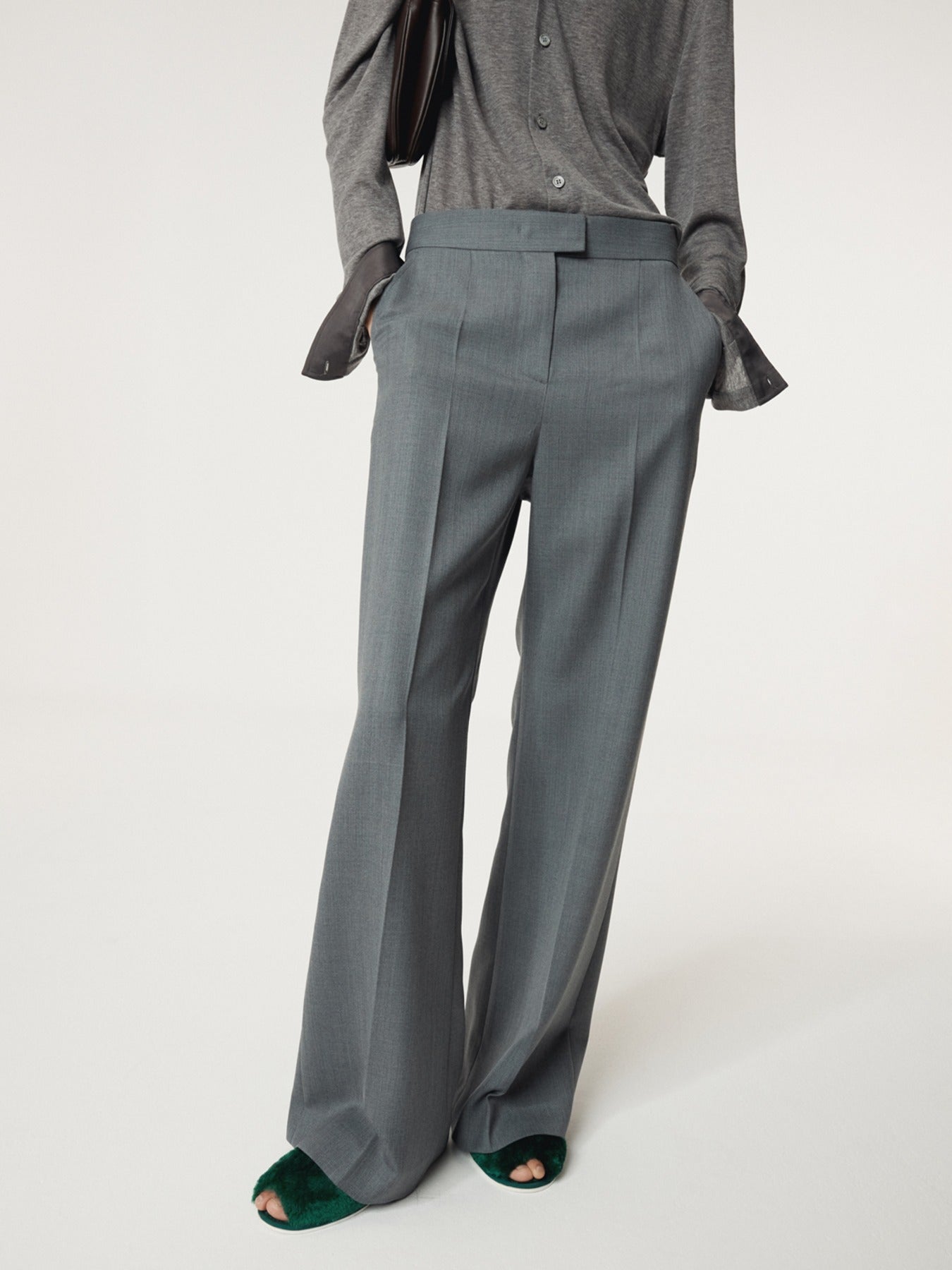 RC SIGNATURE FLARE PANTS (DARK GREY)