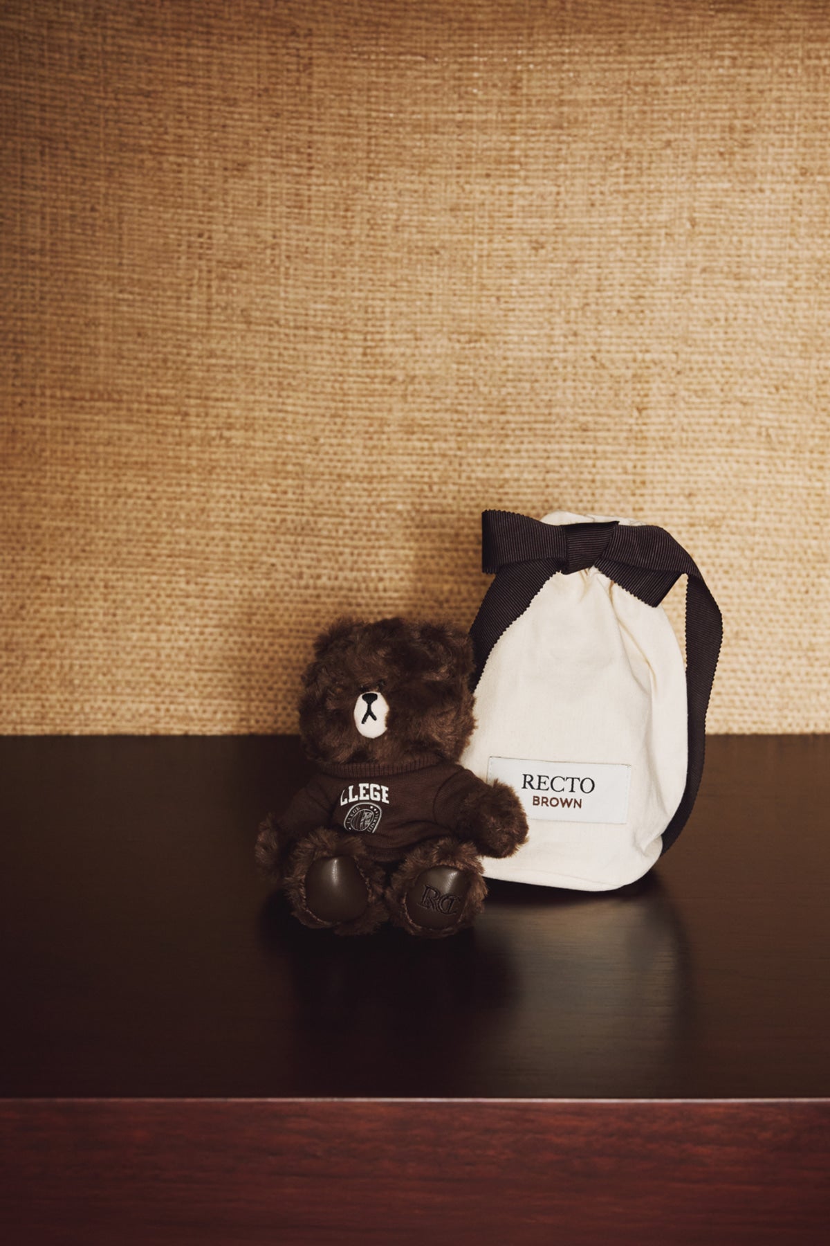 RECTO X BROWN CLASSIC KEYRING (CHOCOLATE BROWN)