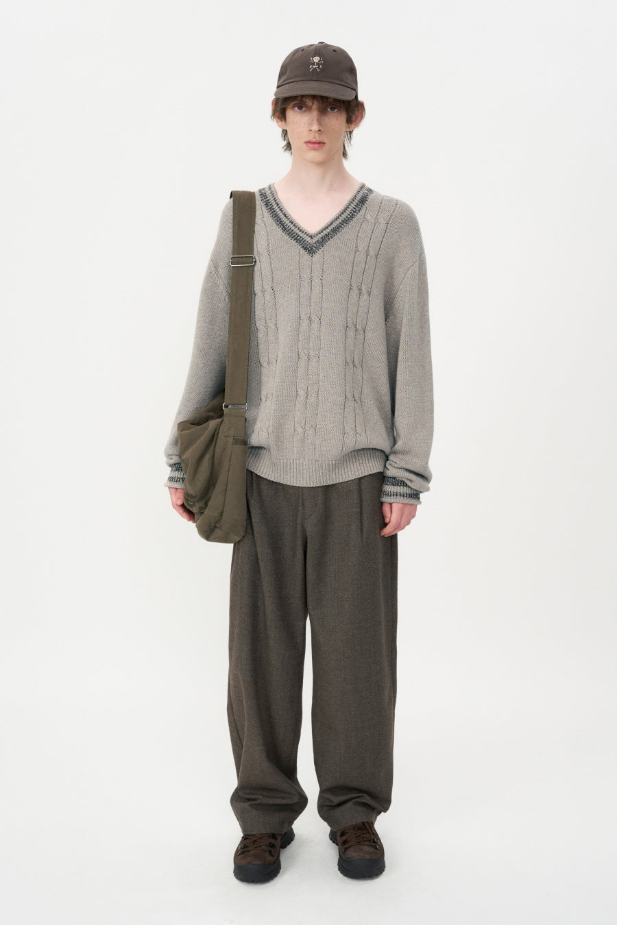 Wool Tapered Pants BROWN