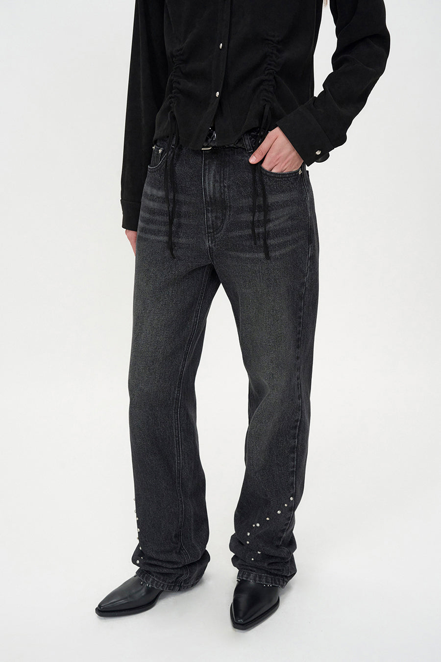 Curving Stud Denim BLACK