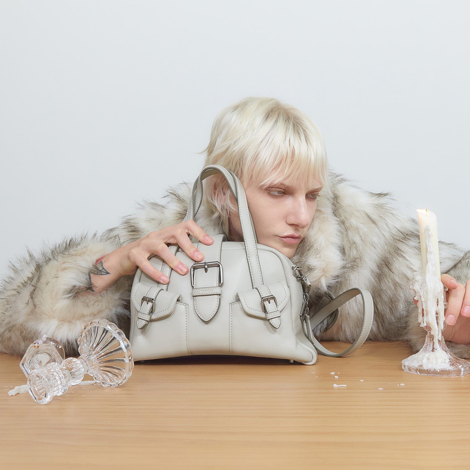 Toque Pocket Tote S Light Beige