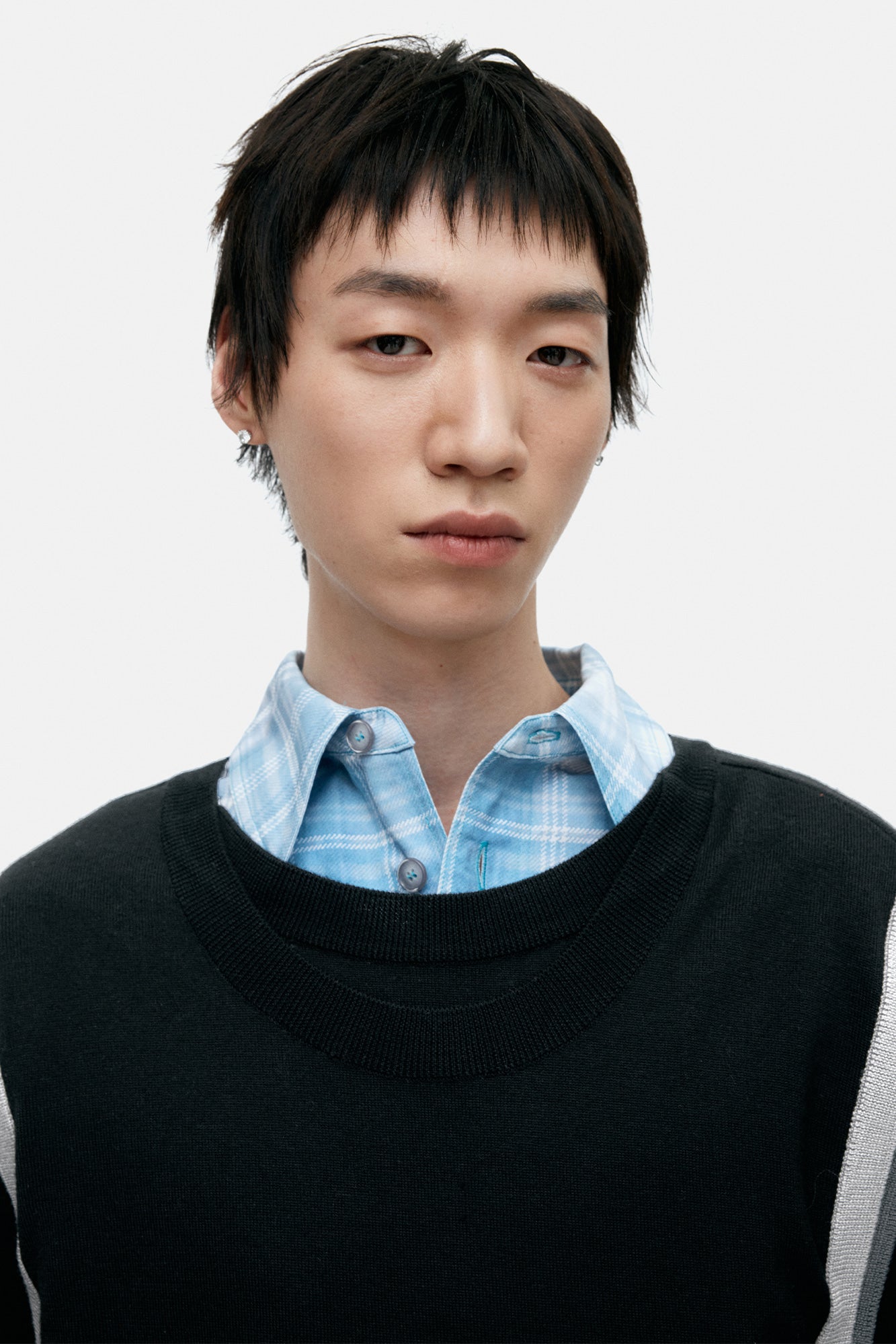 LAYERED CREWNECK SWEATER atb1334m(BLACK)