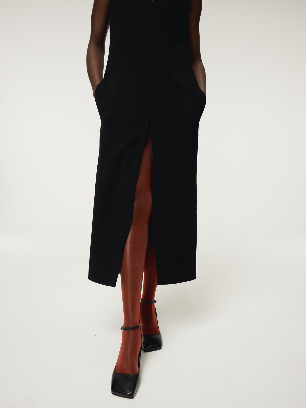 FRONT OPEN LONG DRESS (BLACK)