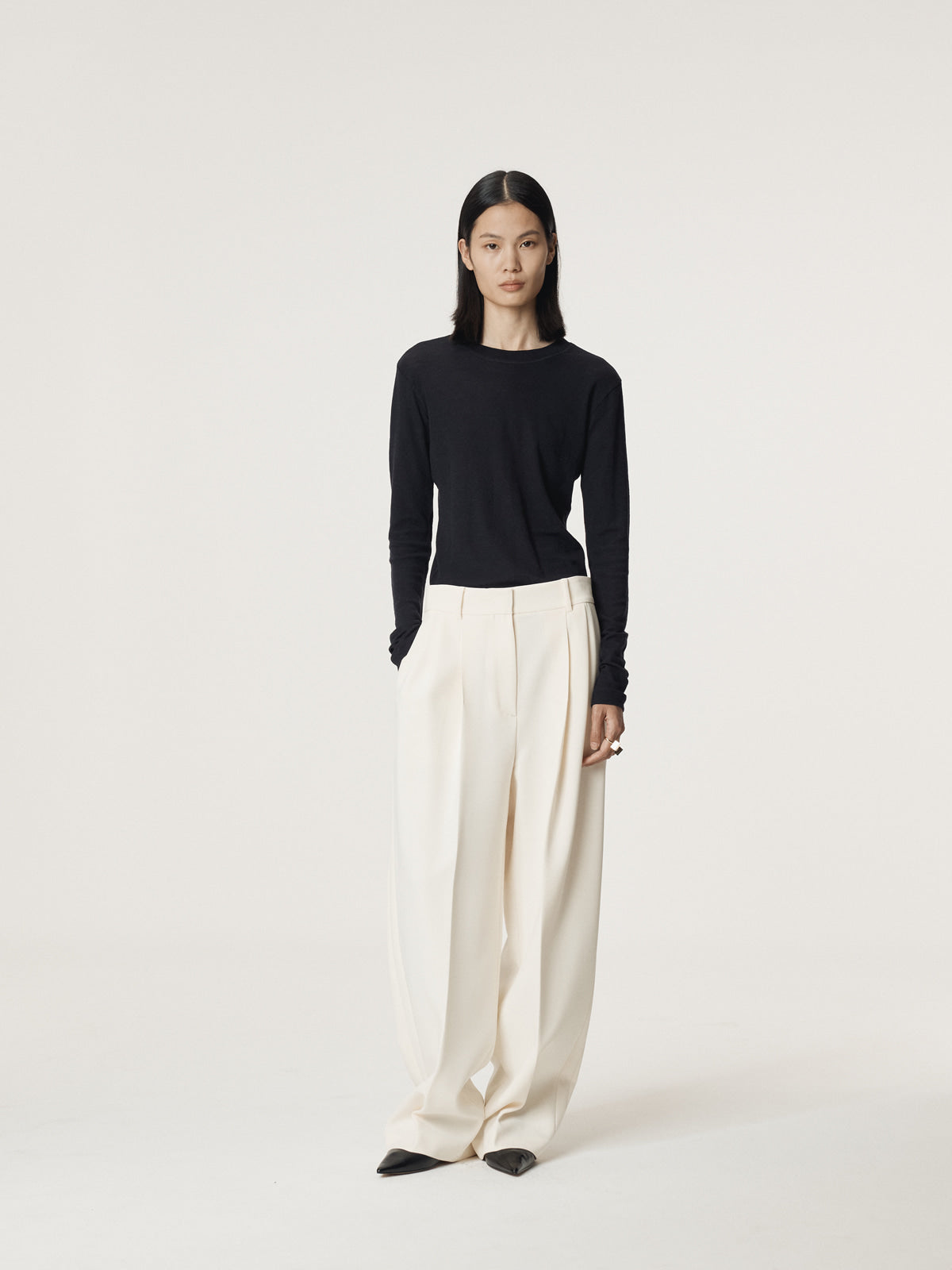 DOUBLE PLEATED WIDE PANTS (CREAM)