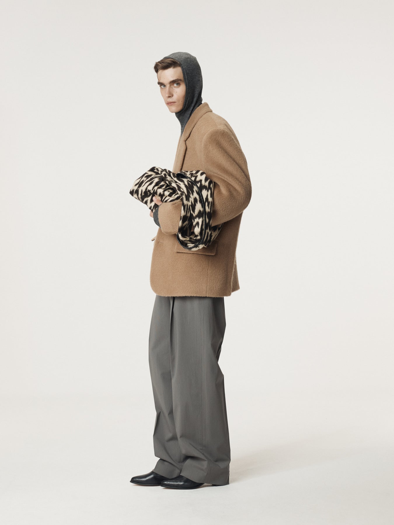 OVERSIZED LAMA WOOL PADDED JACKET (OCHRE)