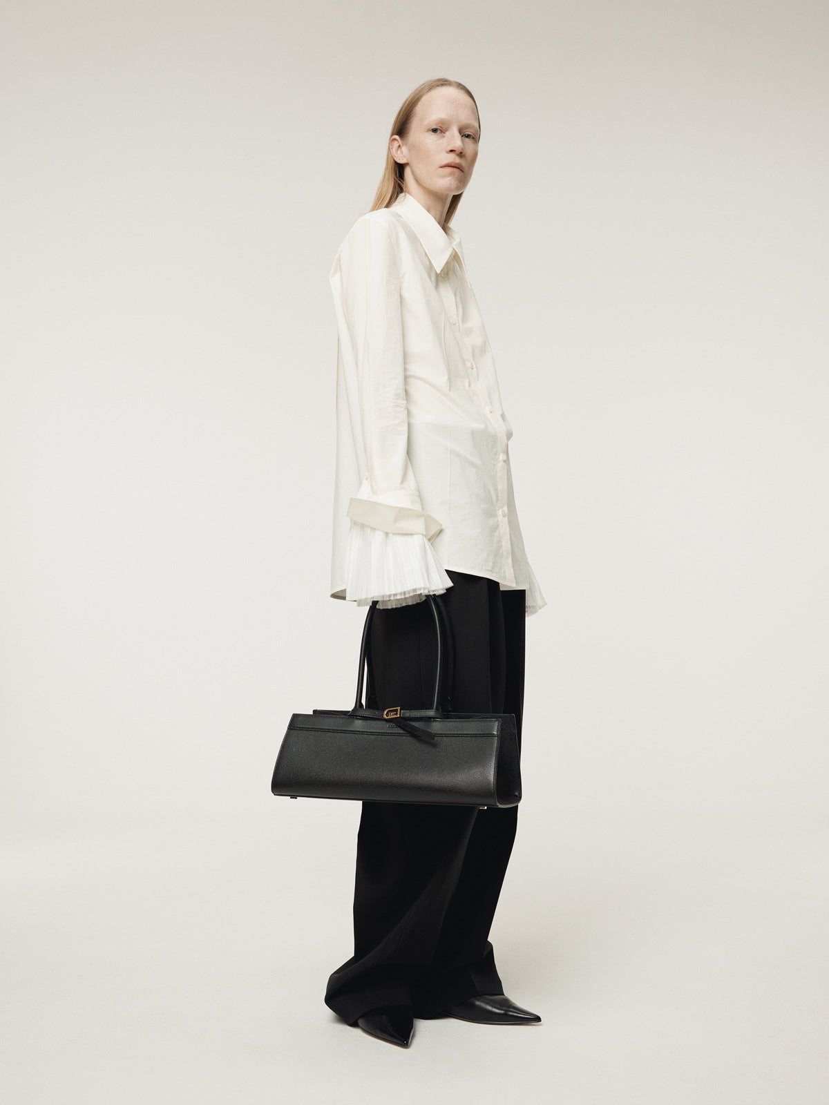 PLEATS CUFFS POINT SHIRT (CREAM)