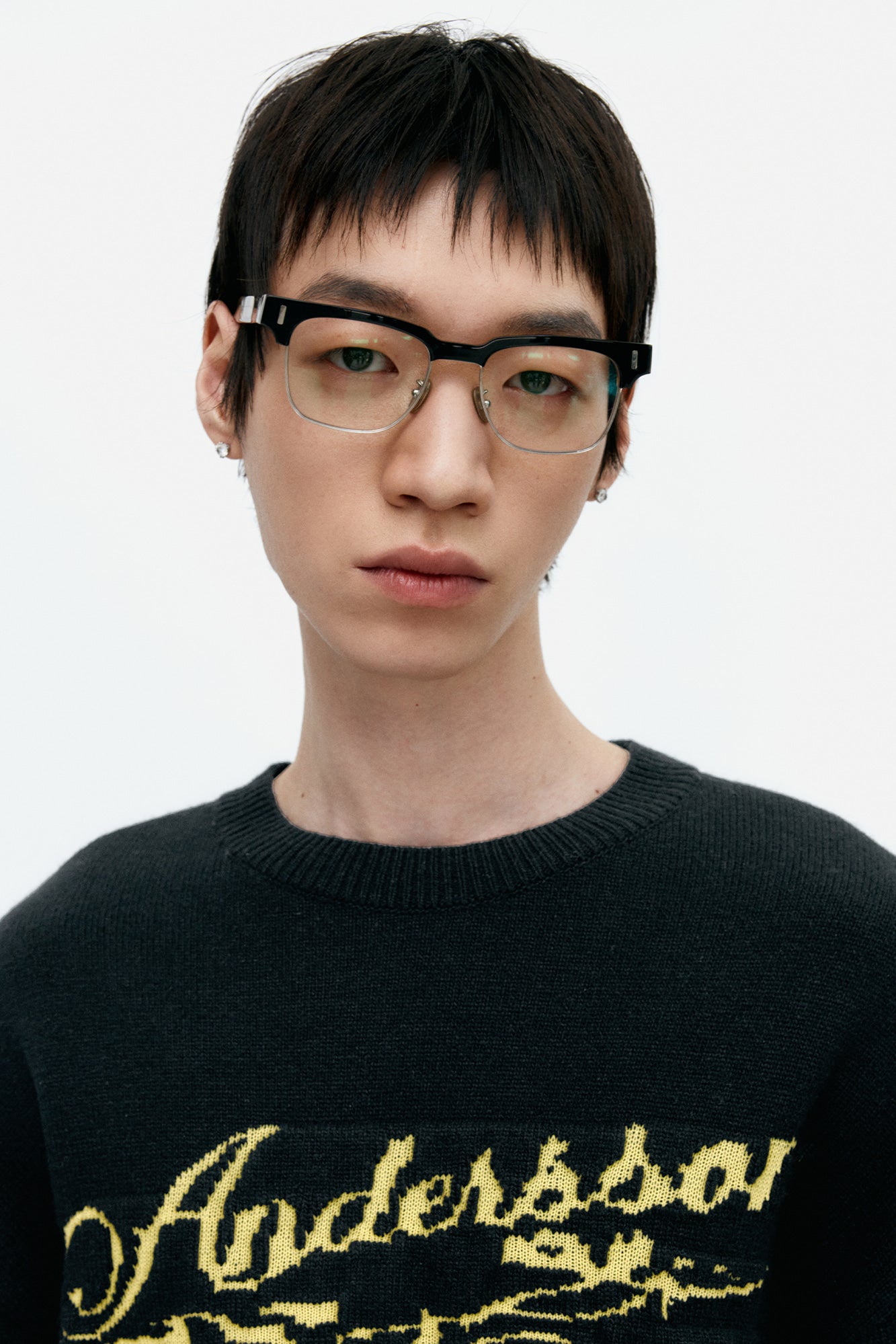 UNISEX CASHMERE ROSE CREW-NECK SWEATER atb1372u (BLACK)