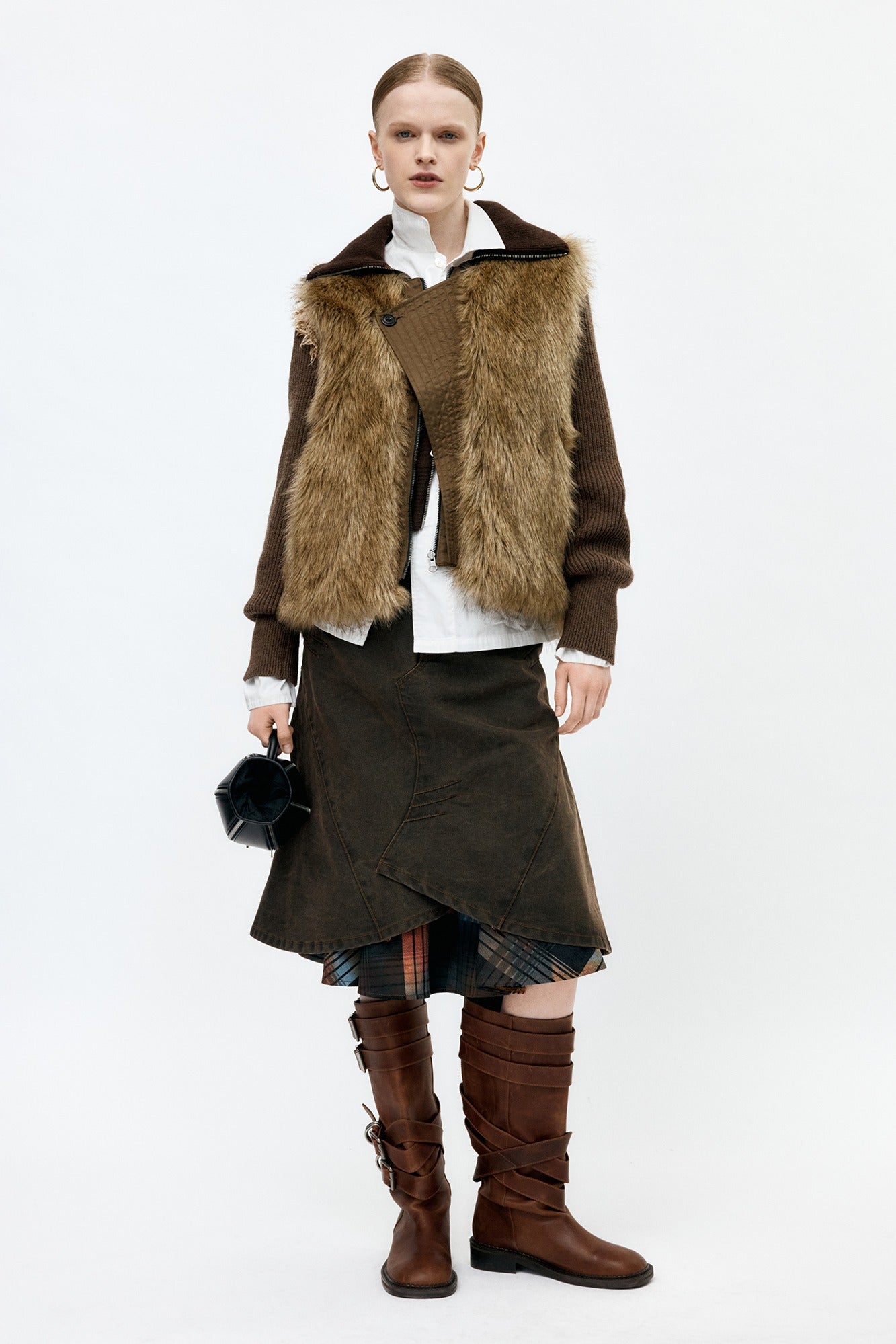UNISEX CURVED PLACKET REVERSIBLE FAUX-FUR VEST awa722u(BROWN)