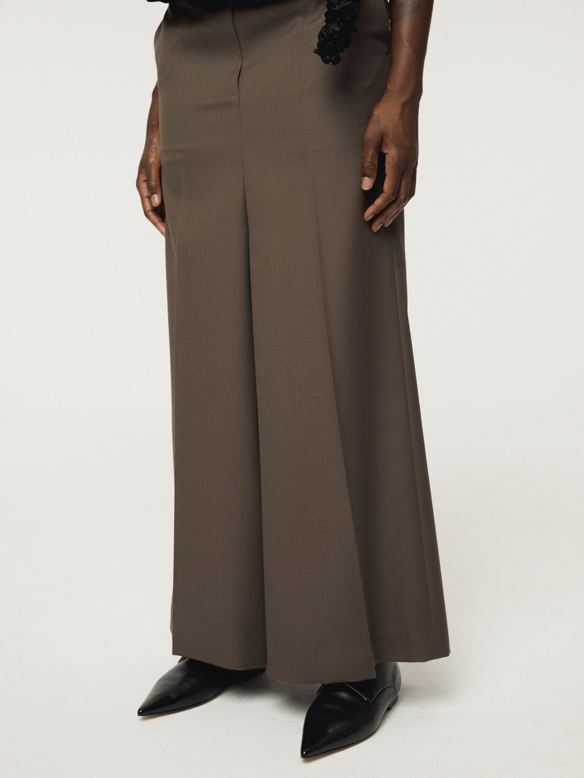 SINTRA SLIT SKIRT PANTS (DARK KHAKI)