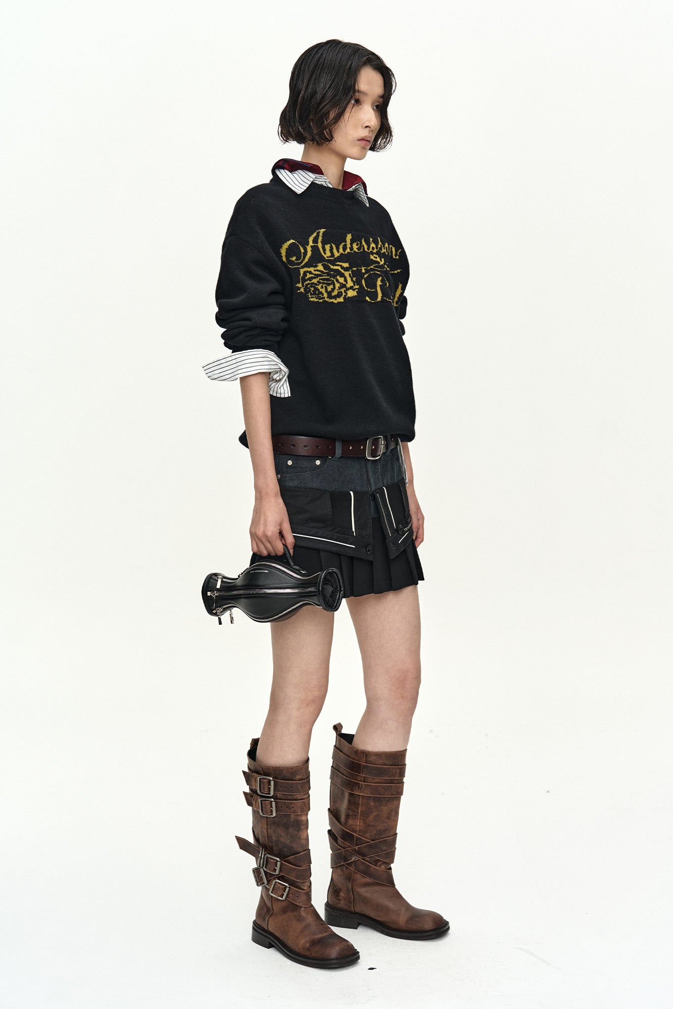 UNISEX CASHMERE ROSE CREW-NECK SWEATER atb1372u (BLACK)