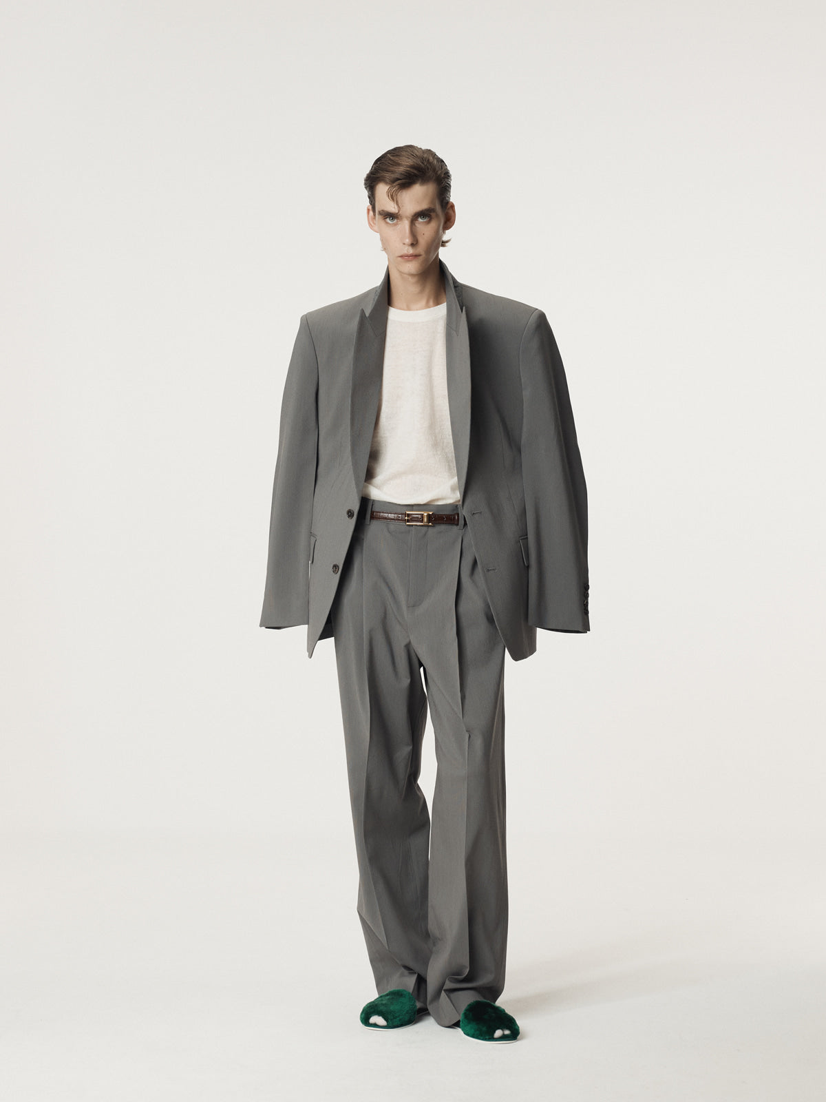 TUCK DETAIL SUIT PANTS (MIDNIGHT GREY)