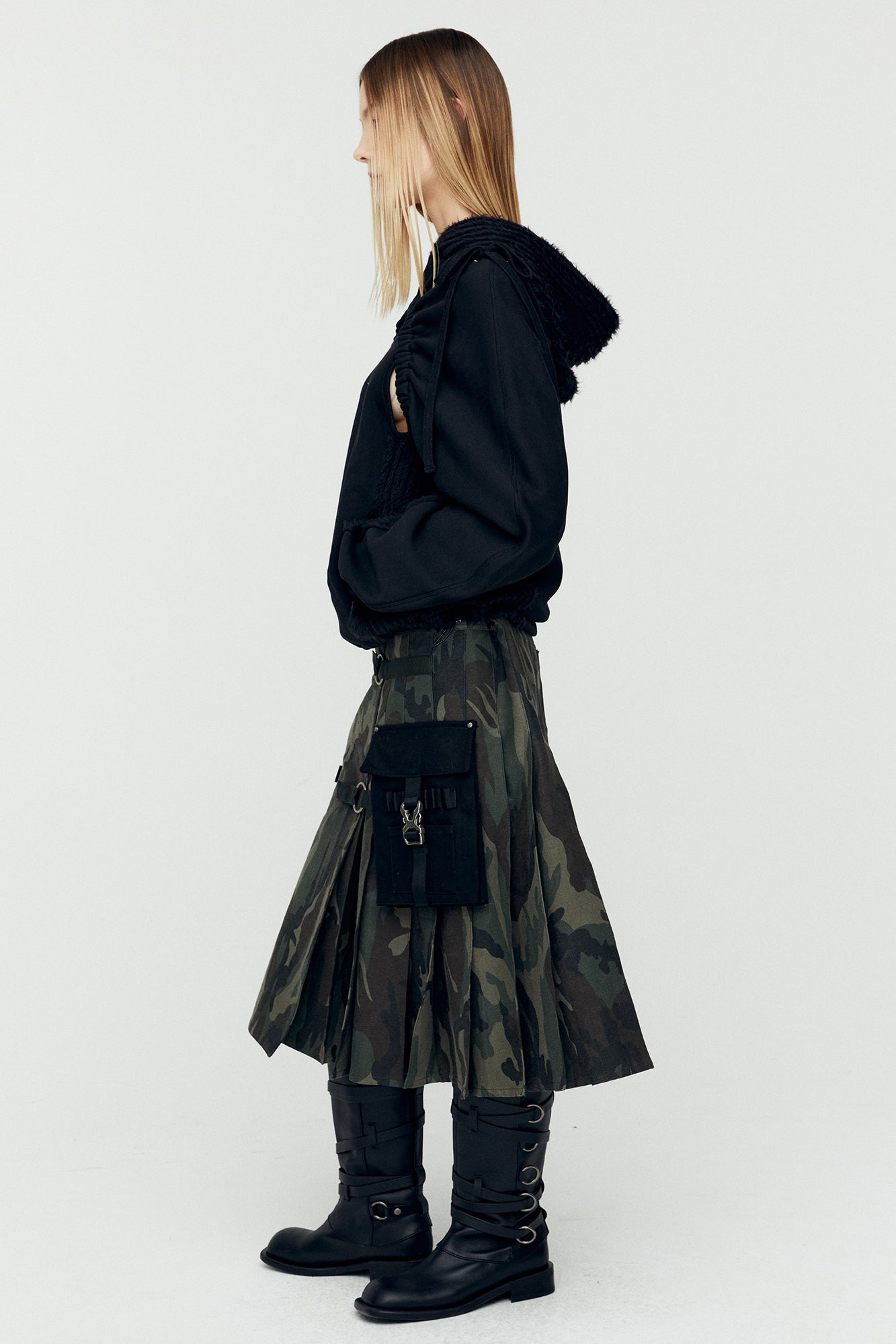 (ESSENTIAL) CUT OUT SHIRRING HOODIE atb1193w(BLACK)