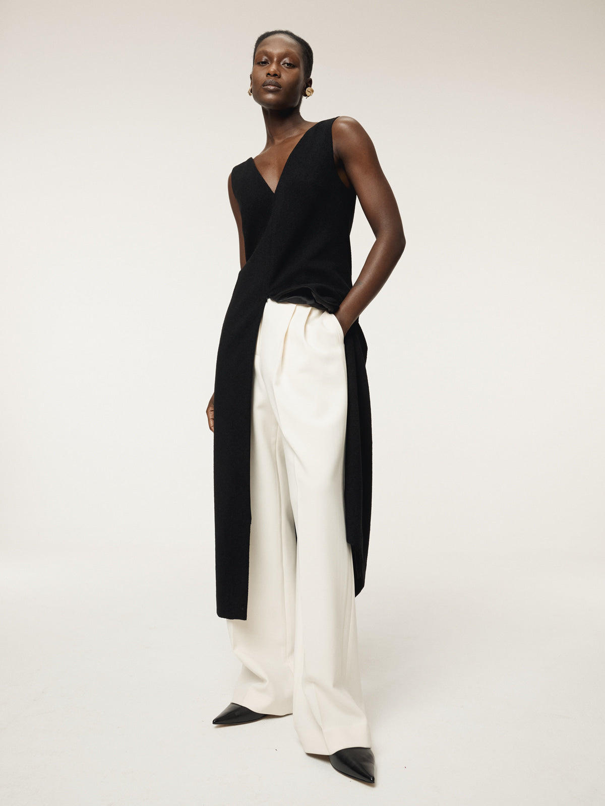 FRONT OPEN LONG DRESS (BLACK)