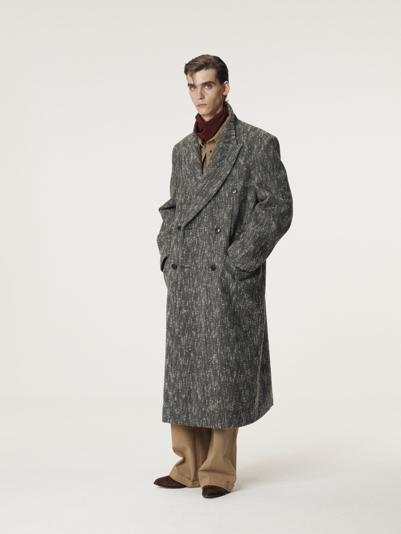 HERRINGBONE DOUBLE BREASTED COAT (BLACK)