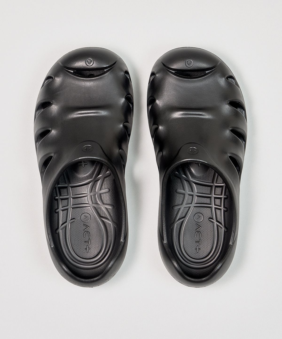 Actplus Alignplus Hydro Blip-On True Black
