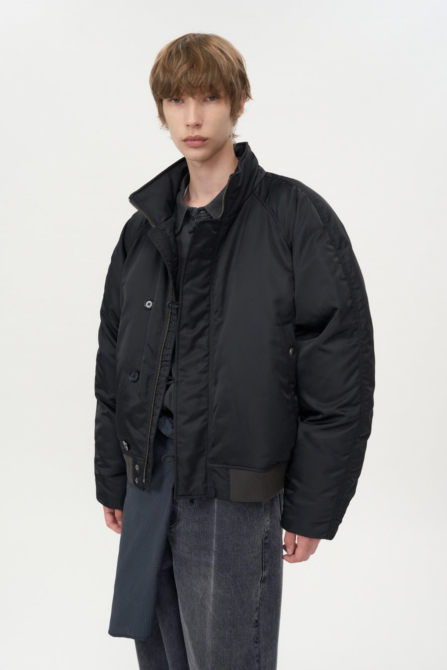 Funnel Neck Flight Puffer BLACK