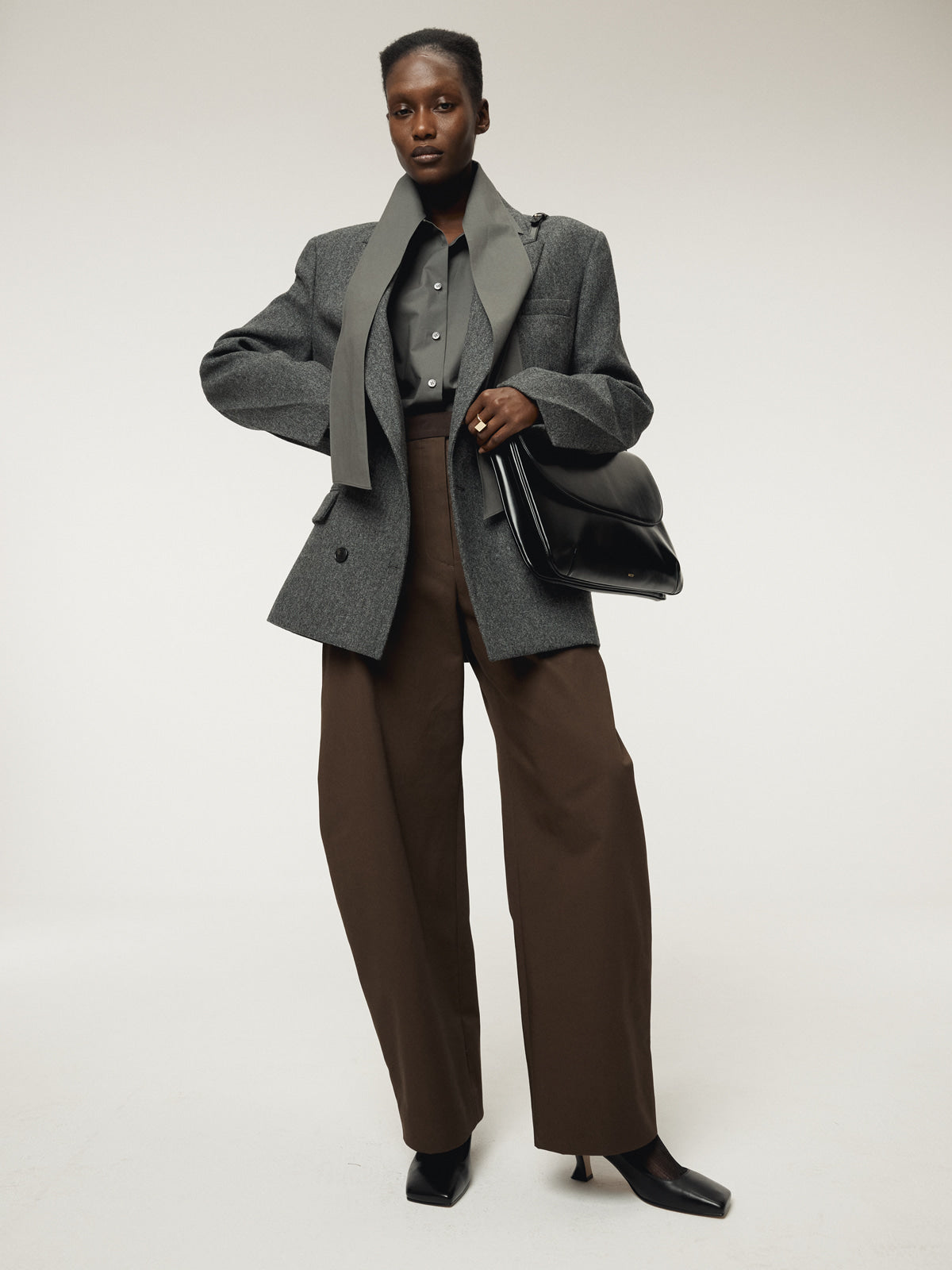 DOUBLE BREASTED TAILORED WOOL JACKET (CHARCOAL GREY)