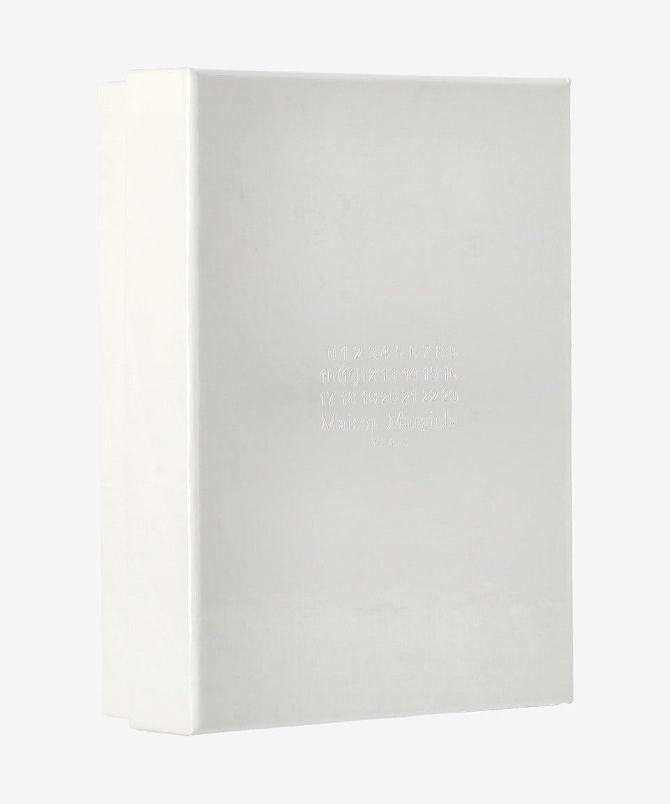 4 Stitch Zip EW Card Holder - Black