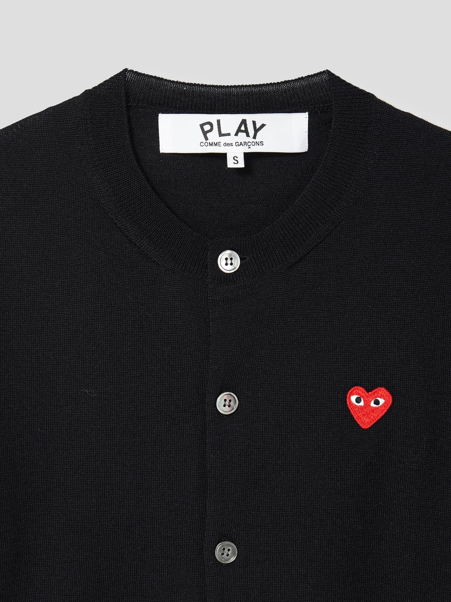 PLAY COMME DES GARCONS (Unisex) Red Heart Wappen Short Sleeve Cardigan-Black