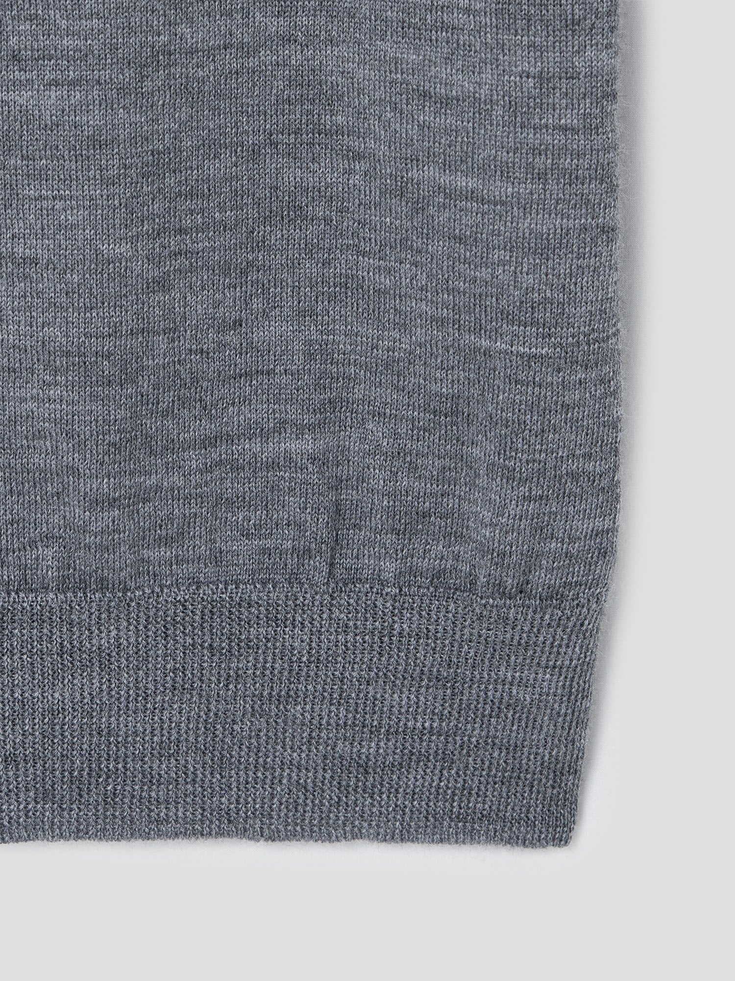 PLAY COMME DES GARCONS (Unisex) Red Heart Wappen Short Sleeve Cardigan - Grey